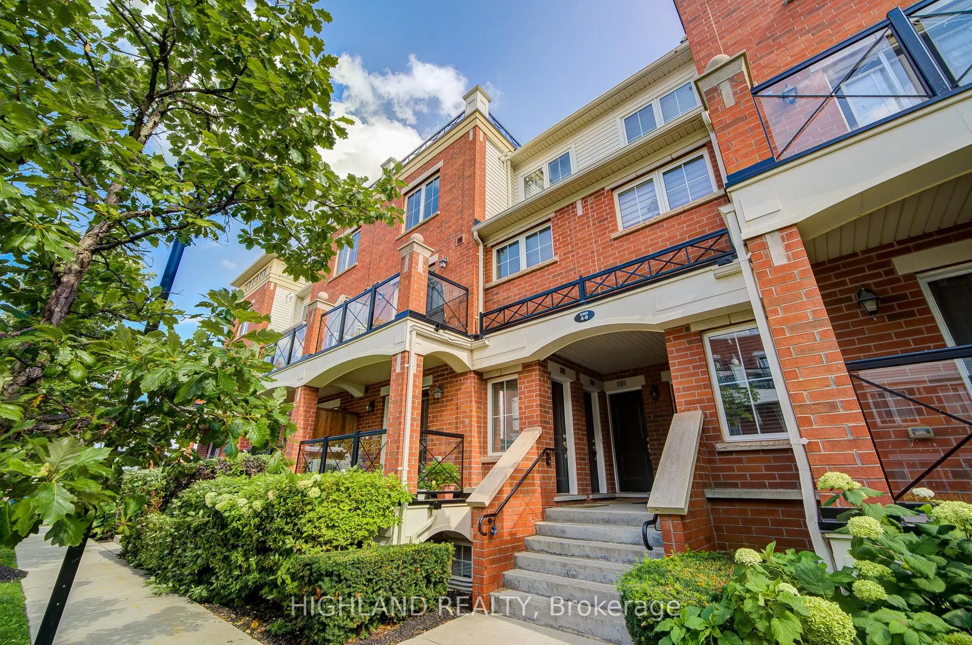 2460 Post Road, #7