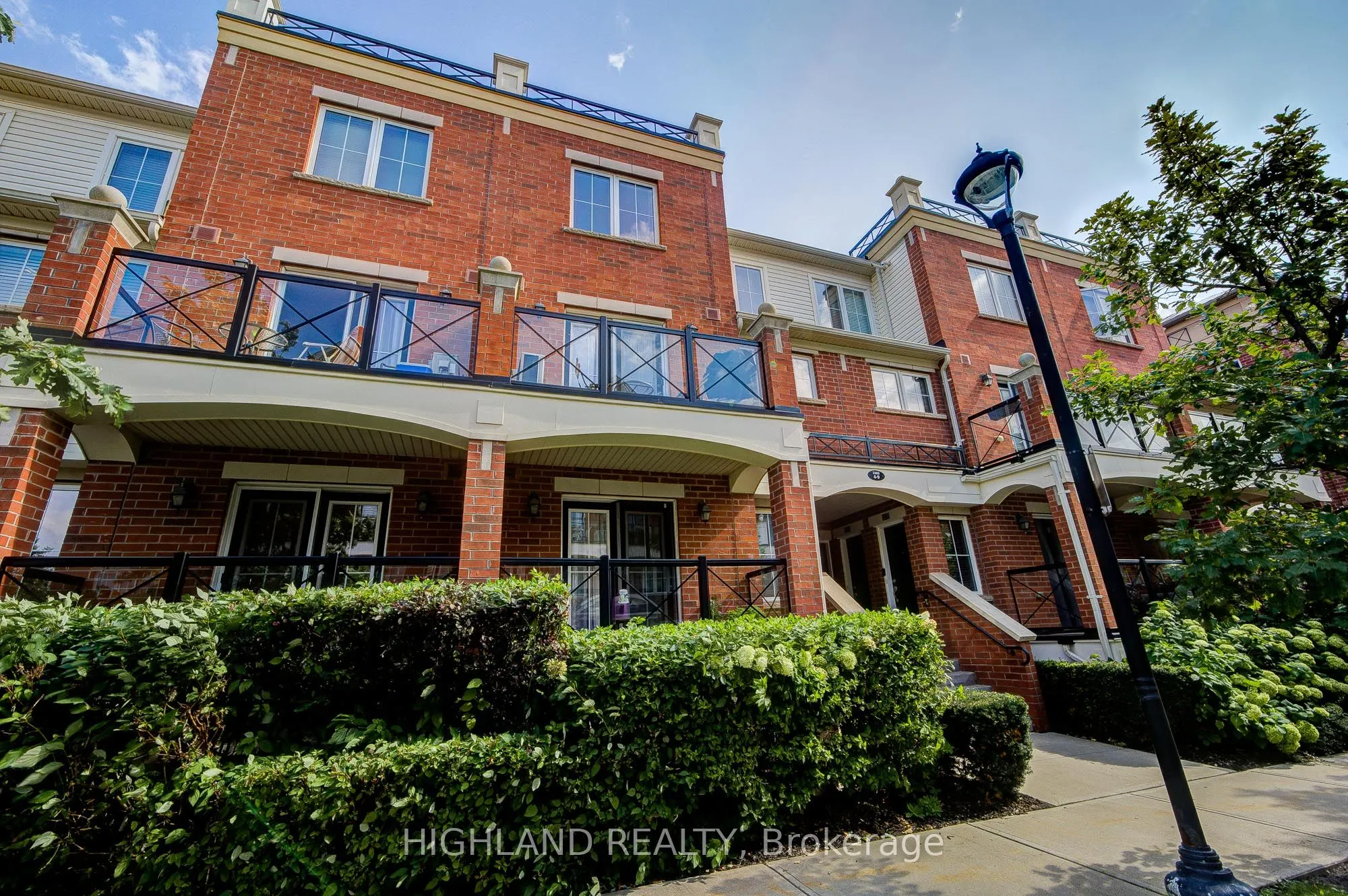 2460 Post Road, #7