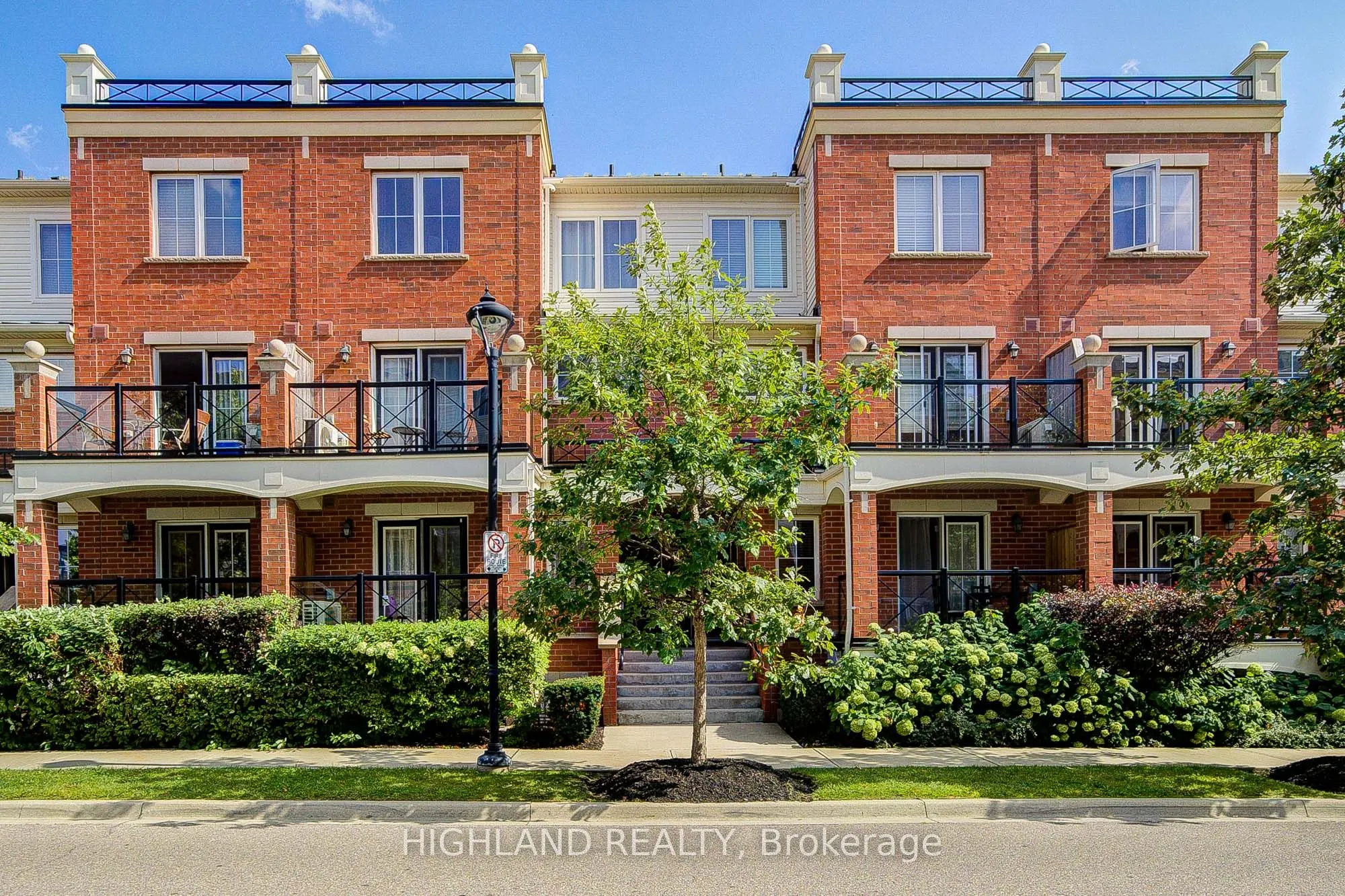 2460 Post Road, #7