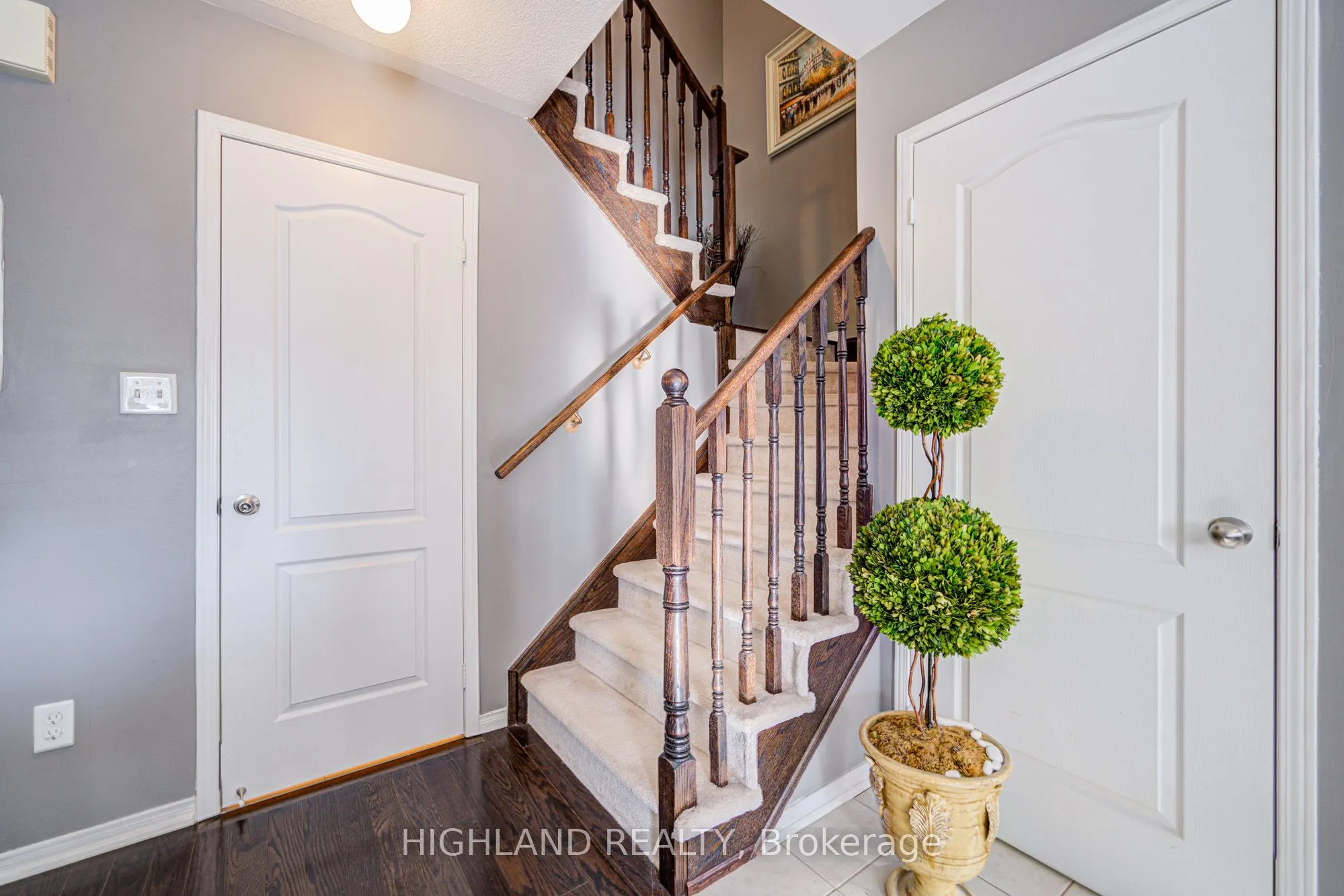 2460 Post Road, #7