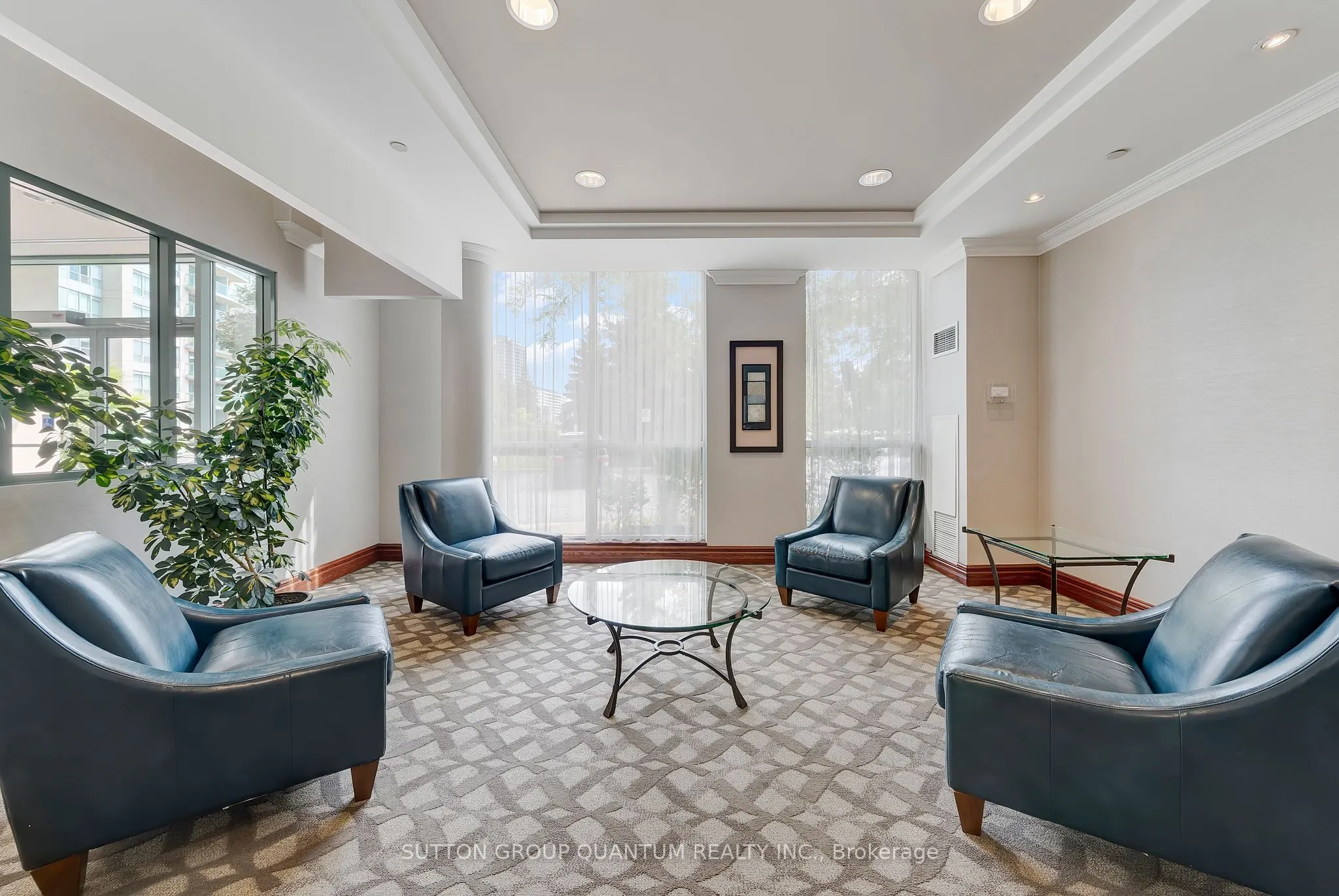 2585 Erin Centre Blvd. Boulevard, #703