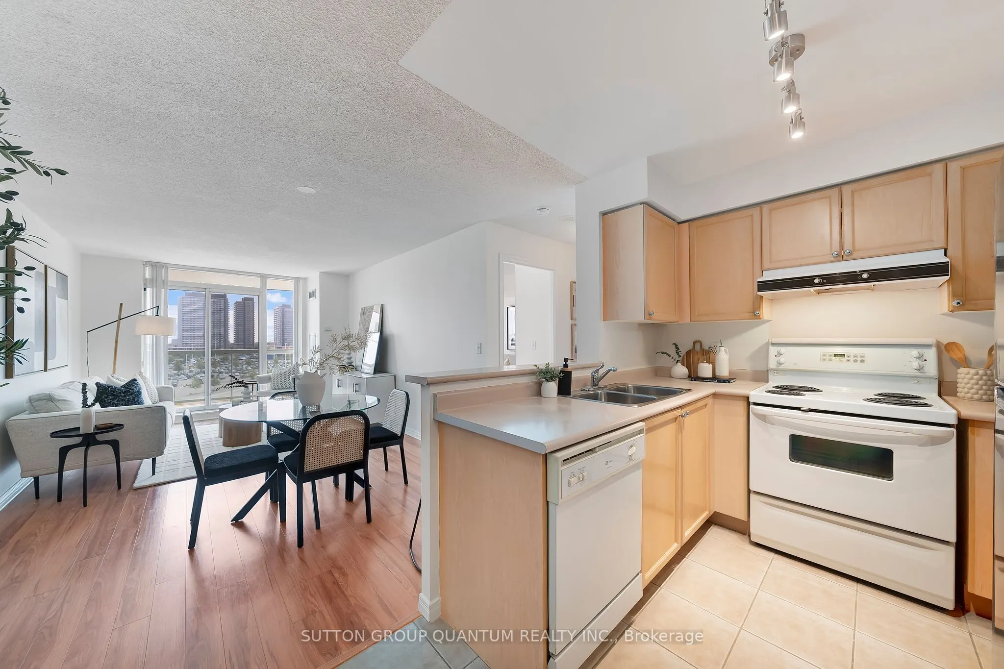 2585 Erin Centre Blvd. Boulevard, #703