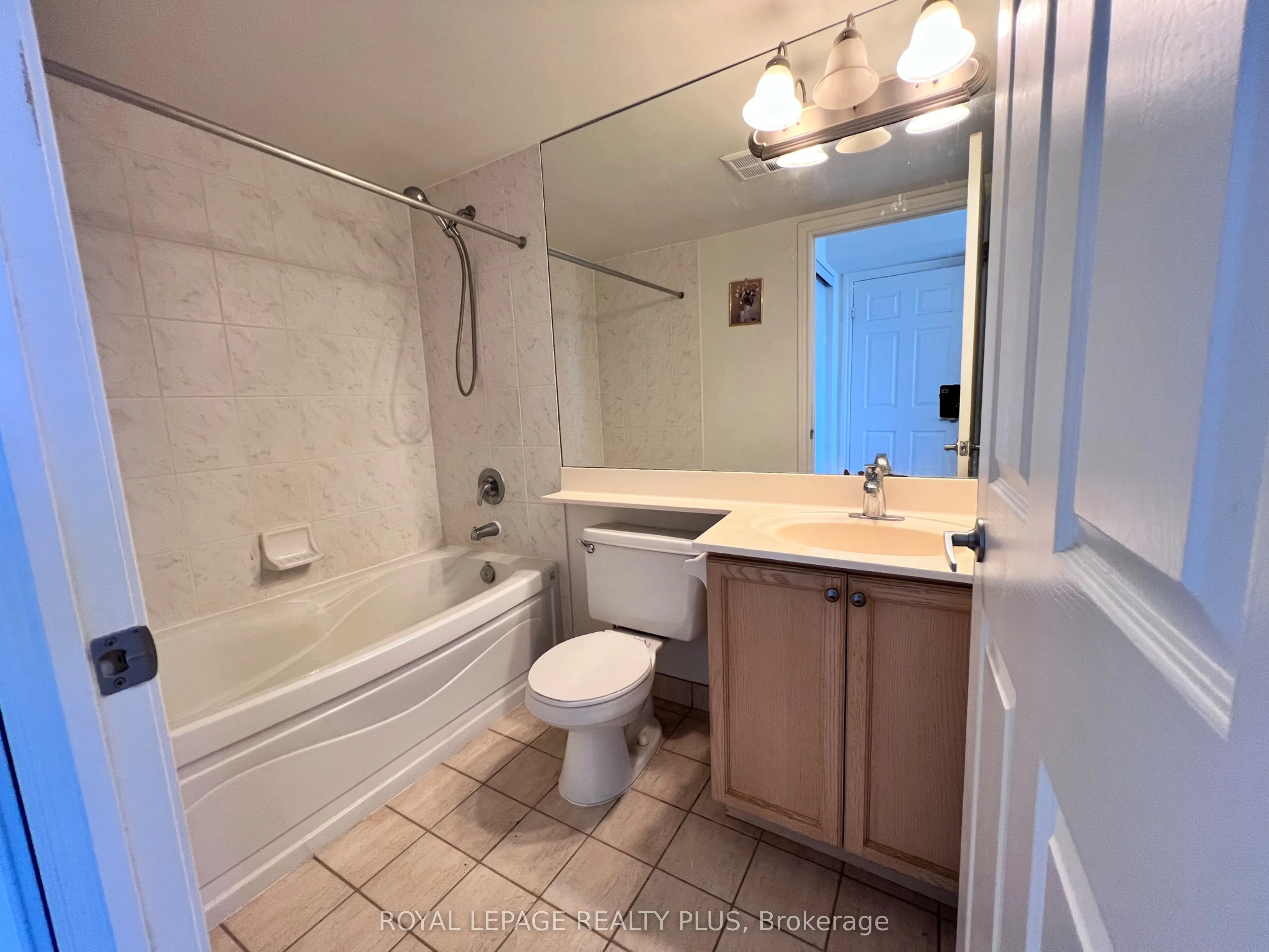 3880 Duke Of York Boulevard, #1810