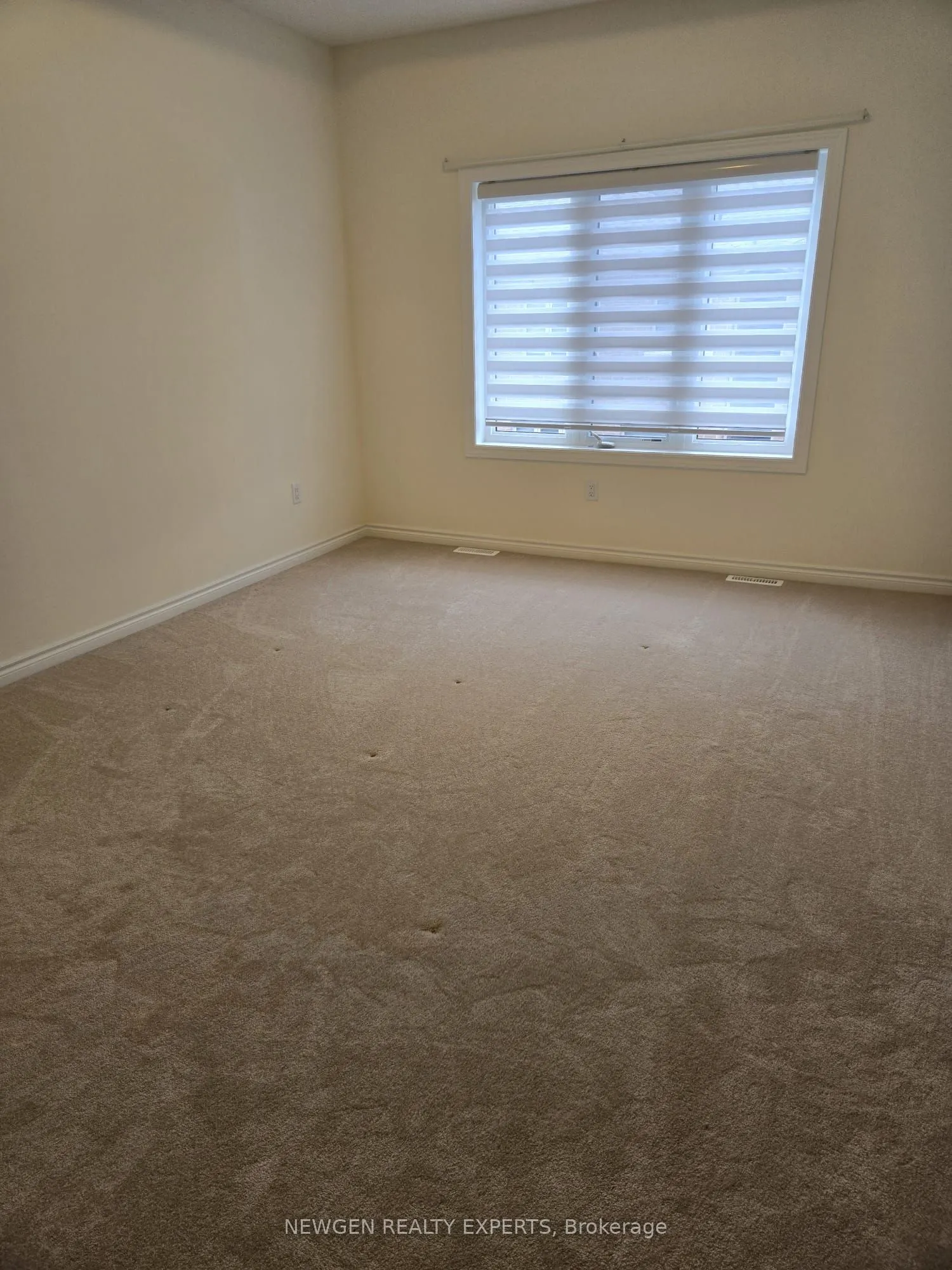 27 Donald Ficht Crescent