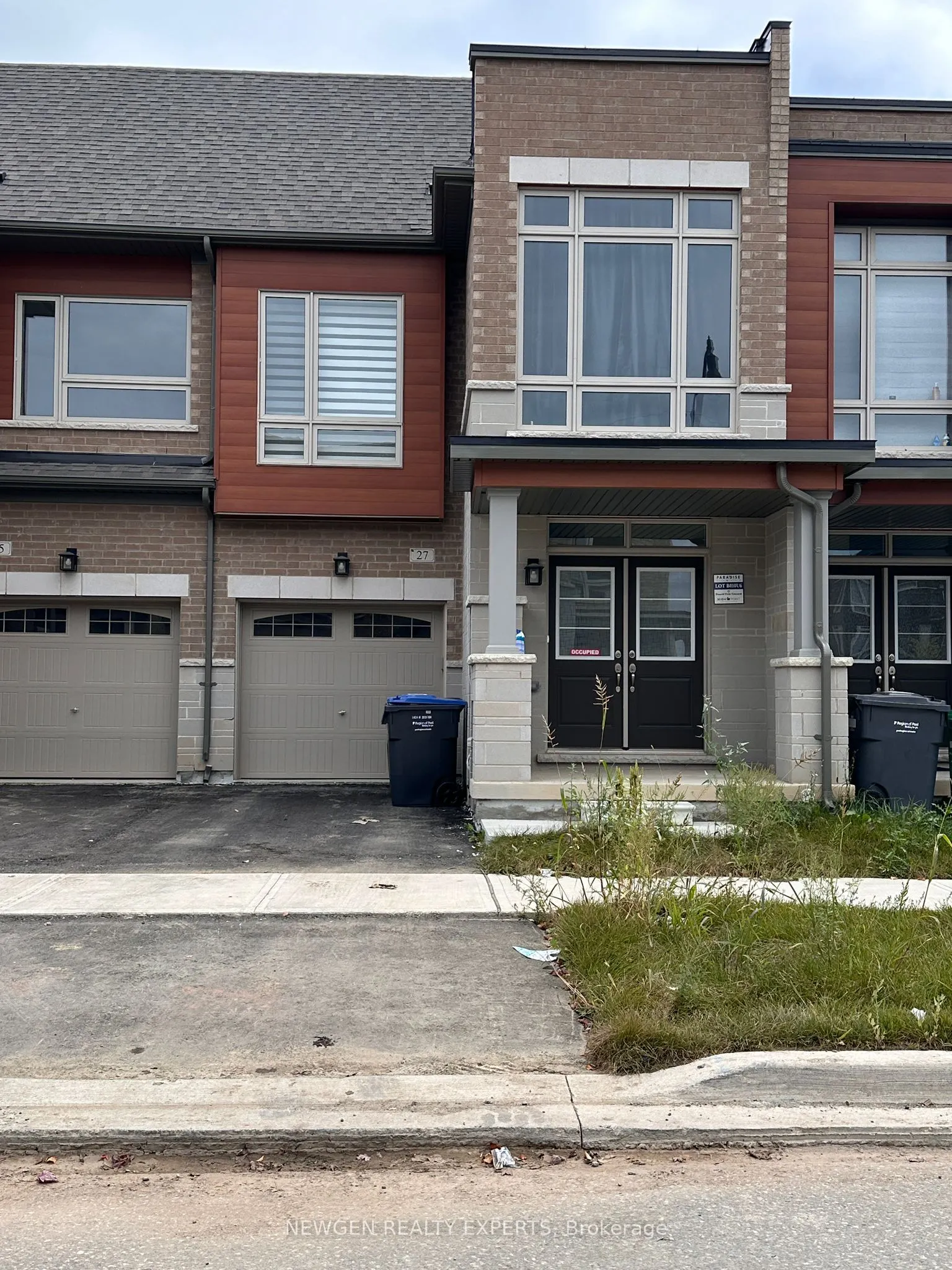 27 Donald Ficht Crescent