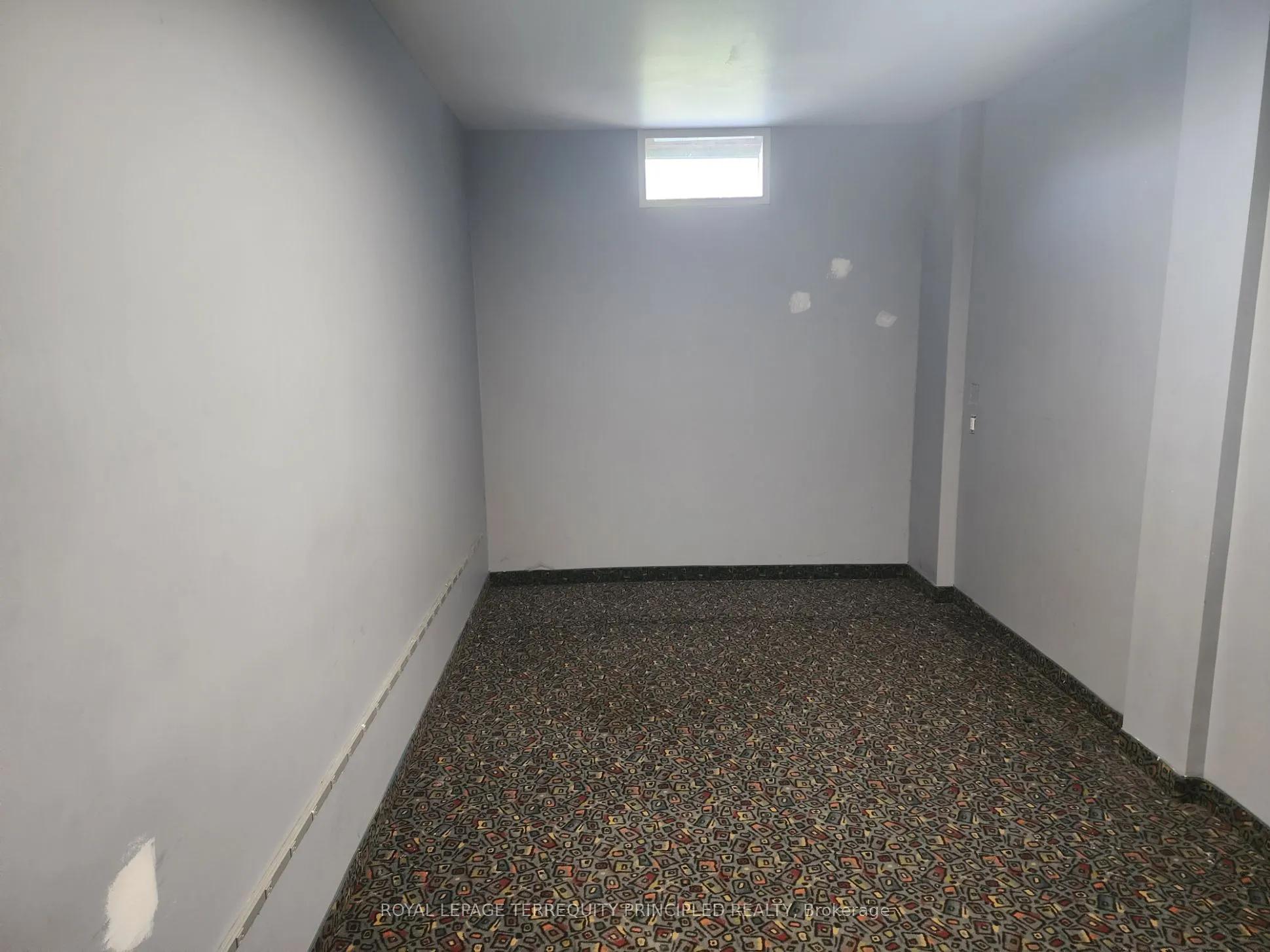 635 The Queensway Boulevard