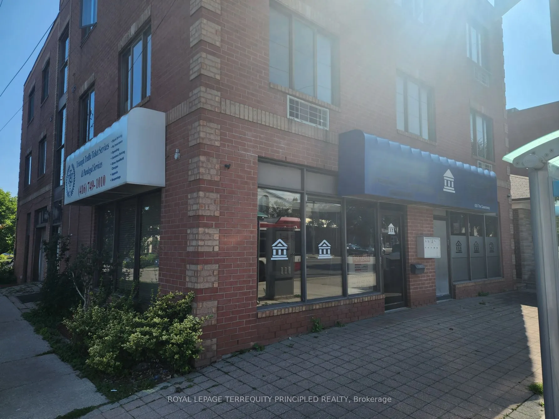 635 The Queensway Boulevard