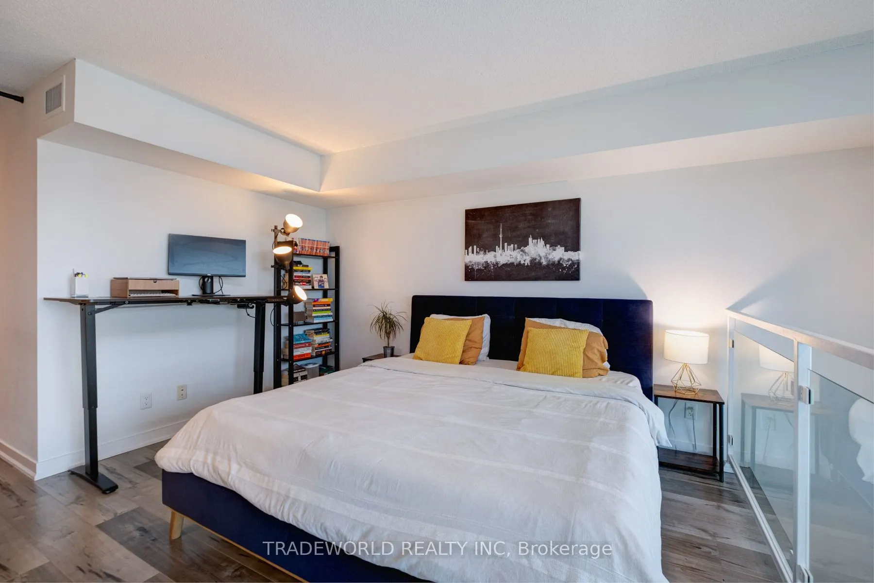 155 Legion Road N, #1711