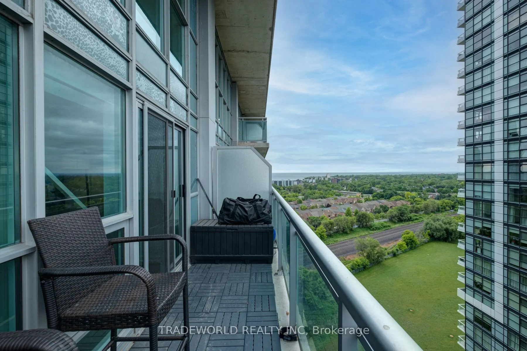 155 Legion Road N, #1711