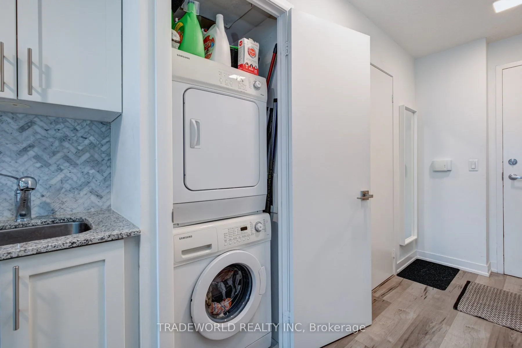 155 Legion Road N, #1711