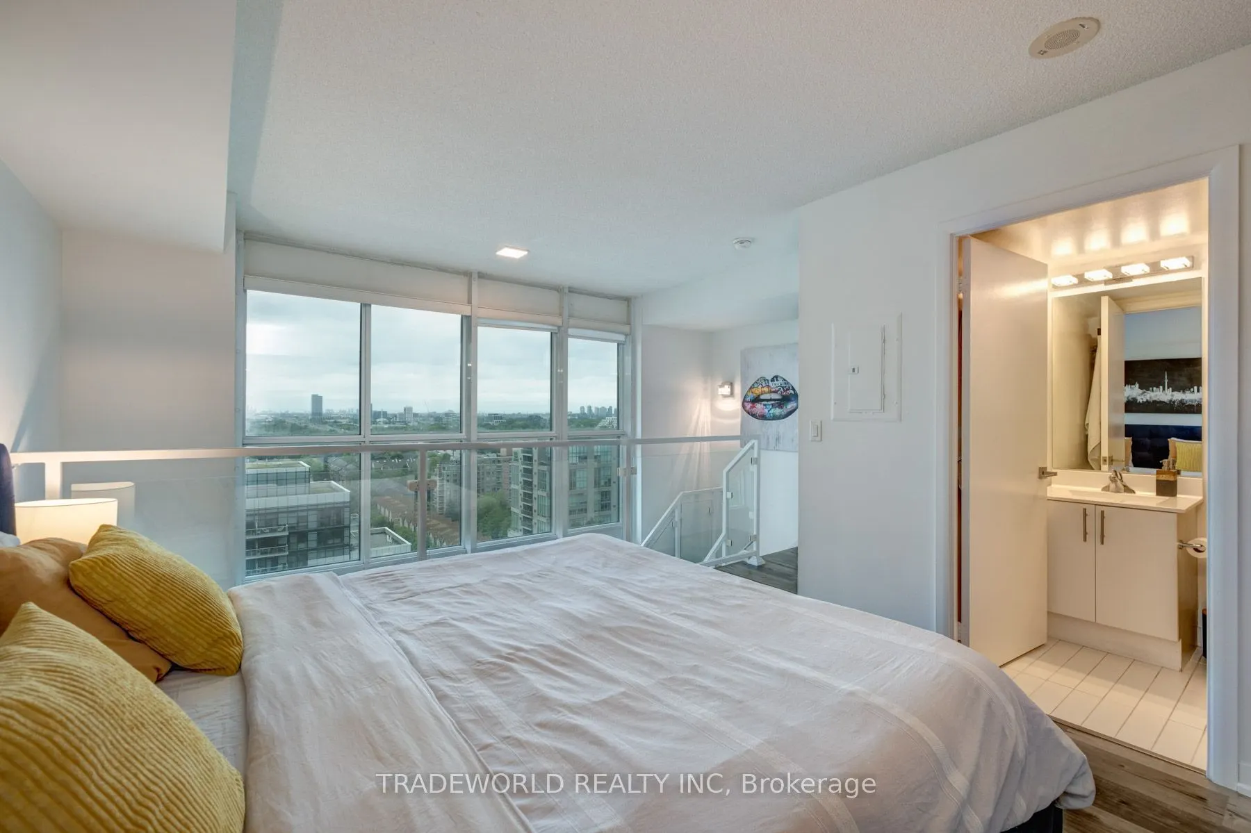 155 Legion Road N, #1711