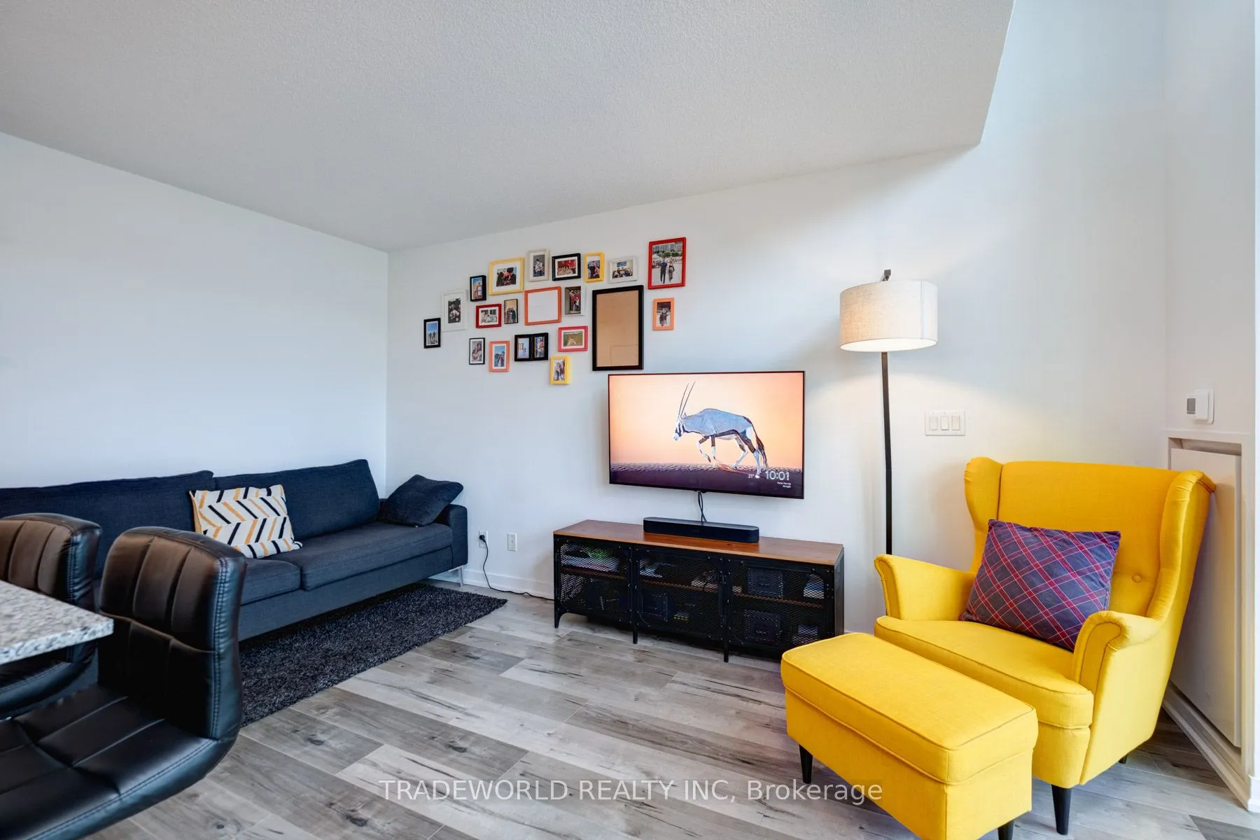 155 Legion Road N, #1711