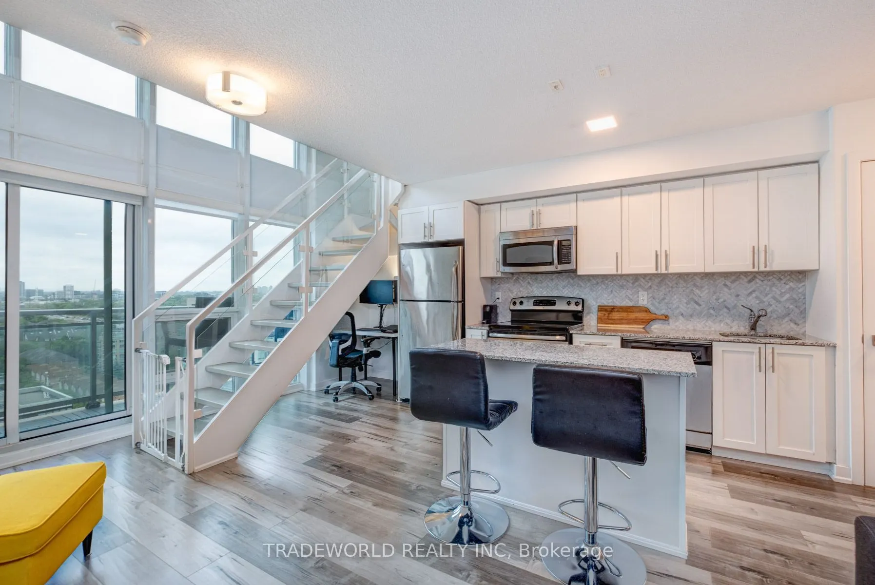 155 Legion Road N, #1711
