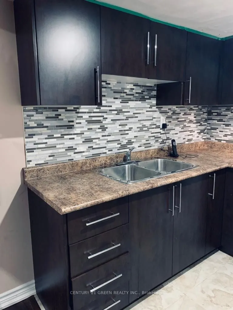 3249 Ridgeleigh Heights