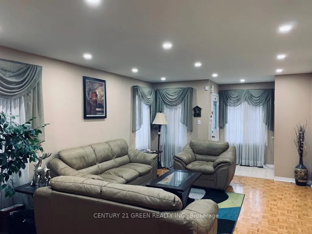 3249 Ridgeleigh Heights
