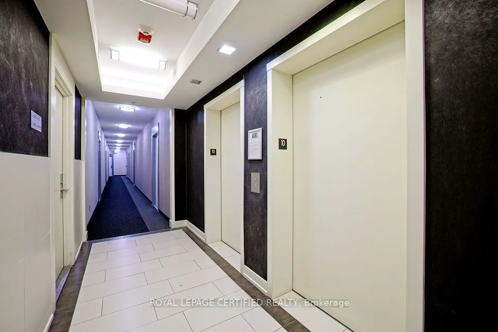 15 James Finlay Way, #1021