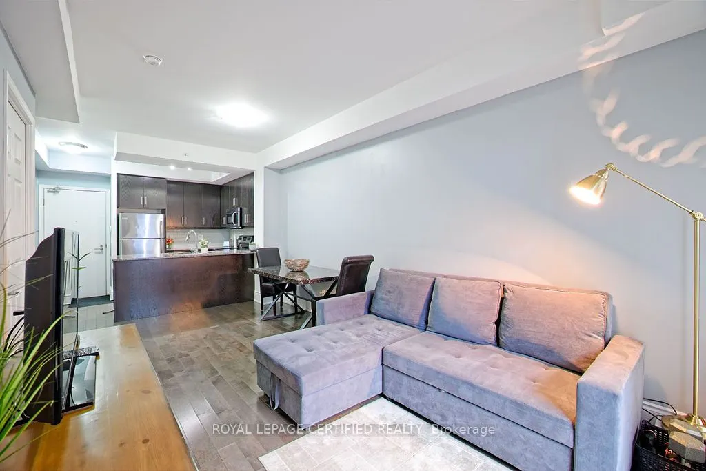 15 James Finlay Way, #1021