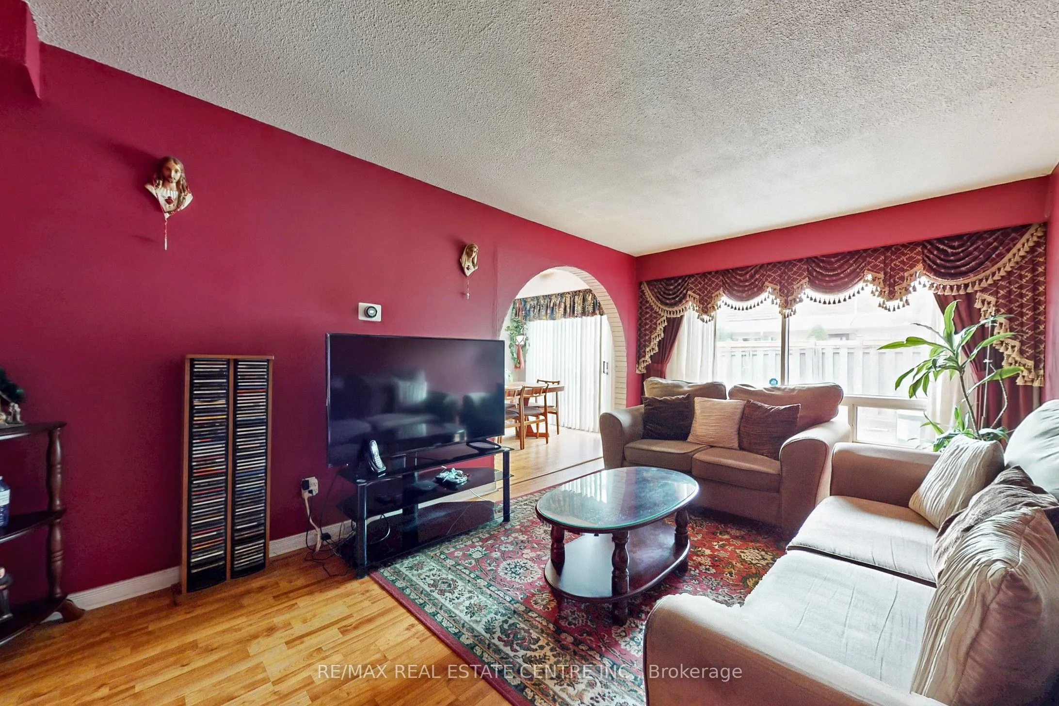 7406 Darcel Avenue, #34