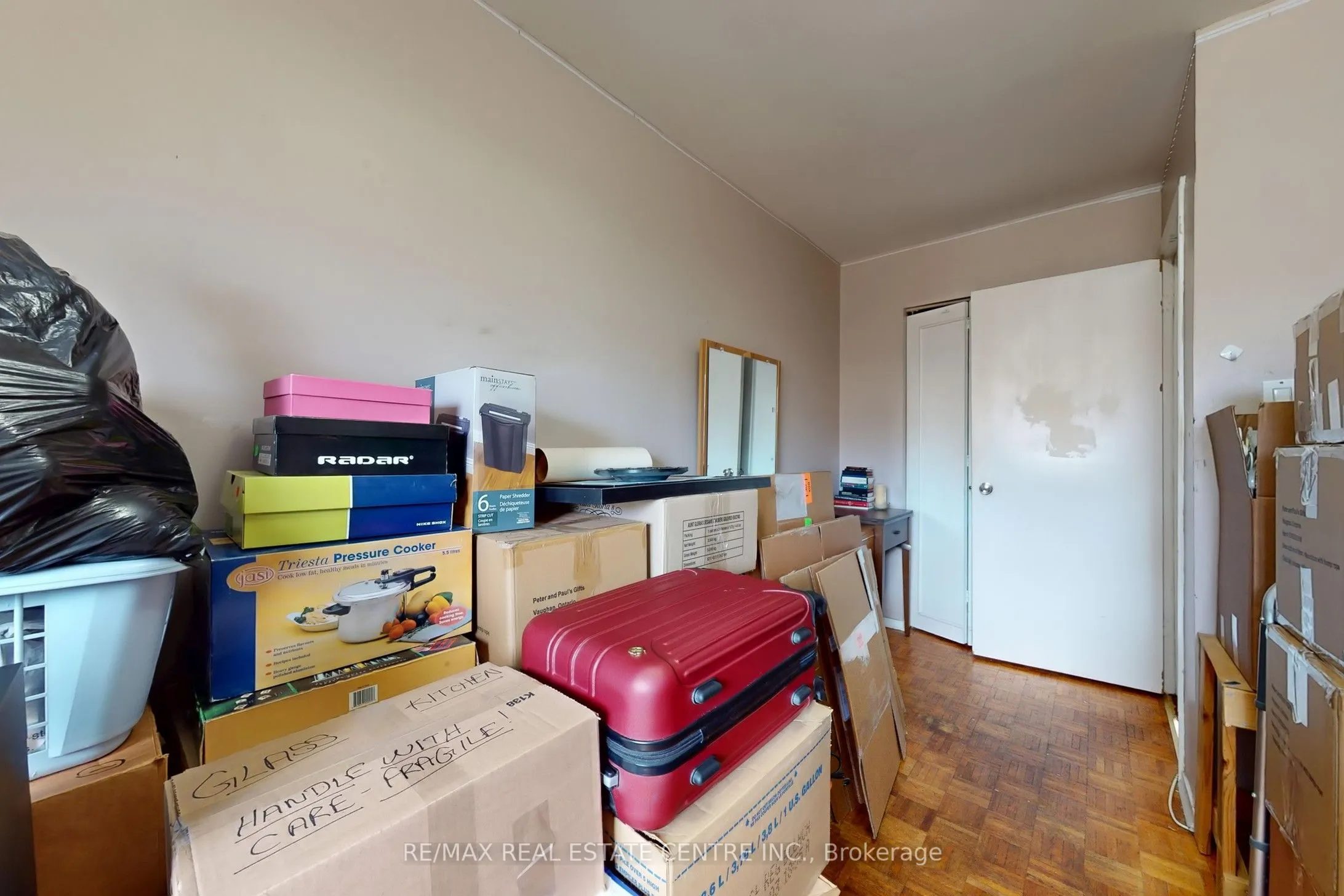 7406 Darcel Avenue, #34