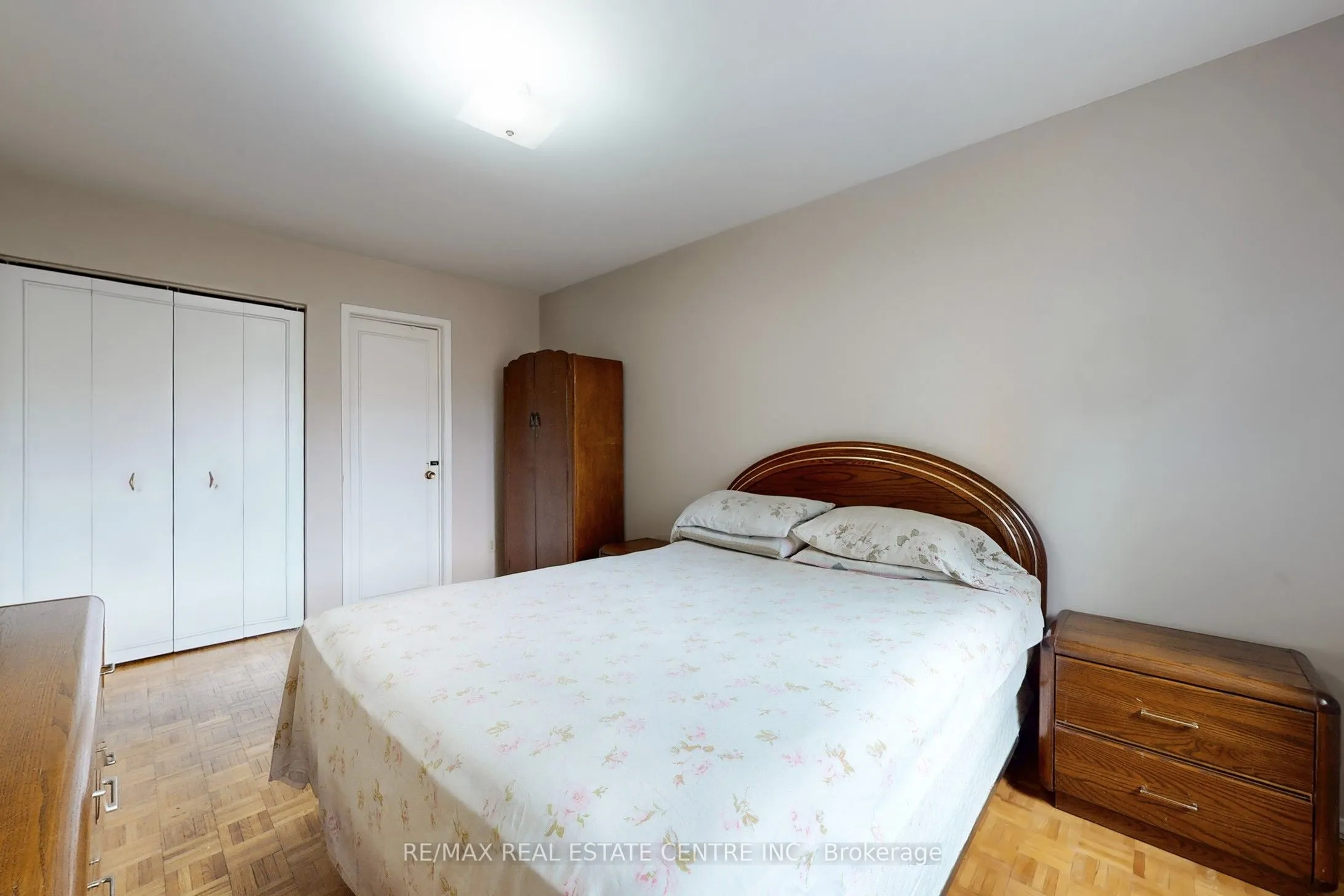 7406 Darcel Avenue, #34