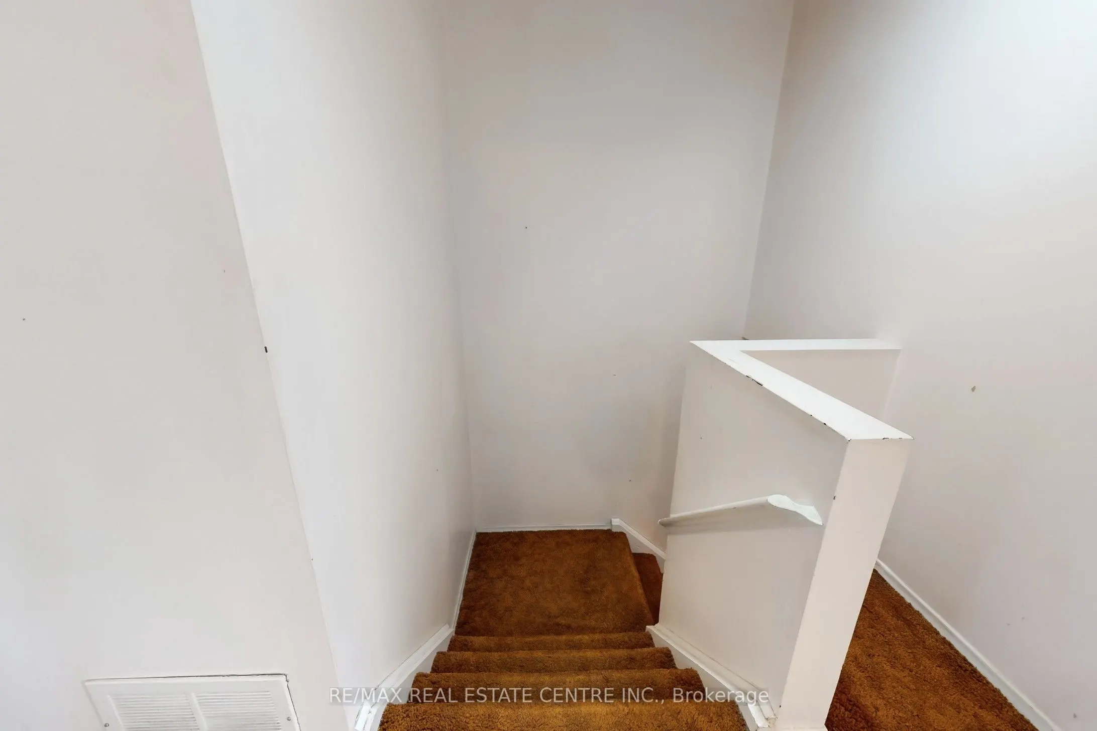 7406 Darcel Avenue, #34