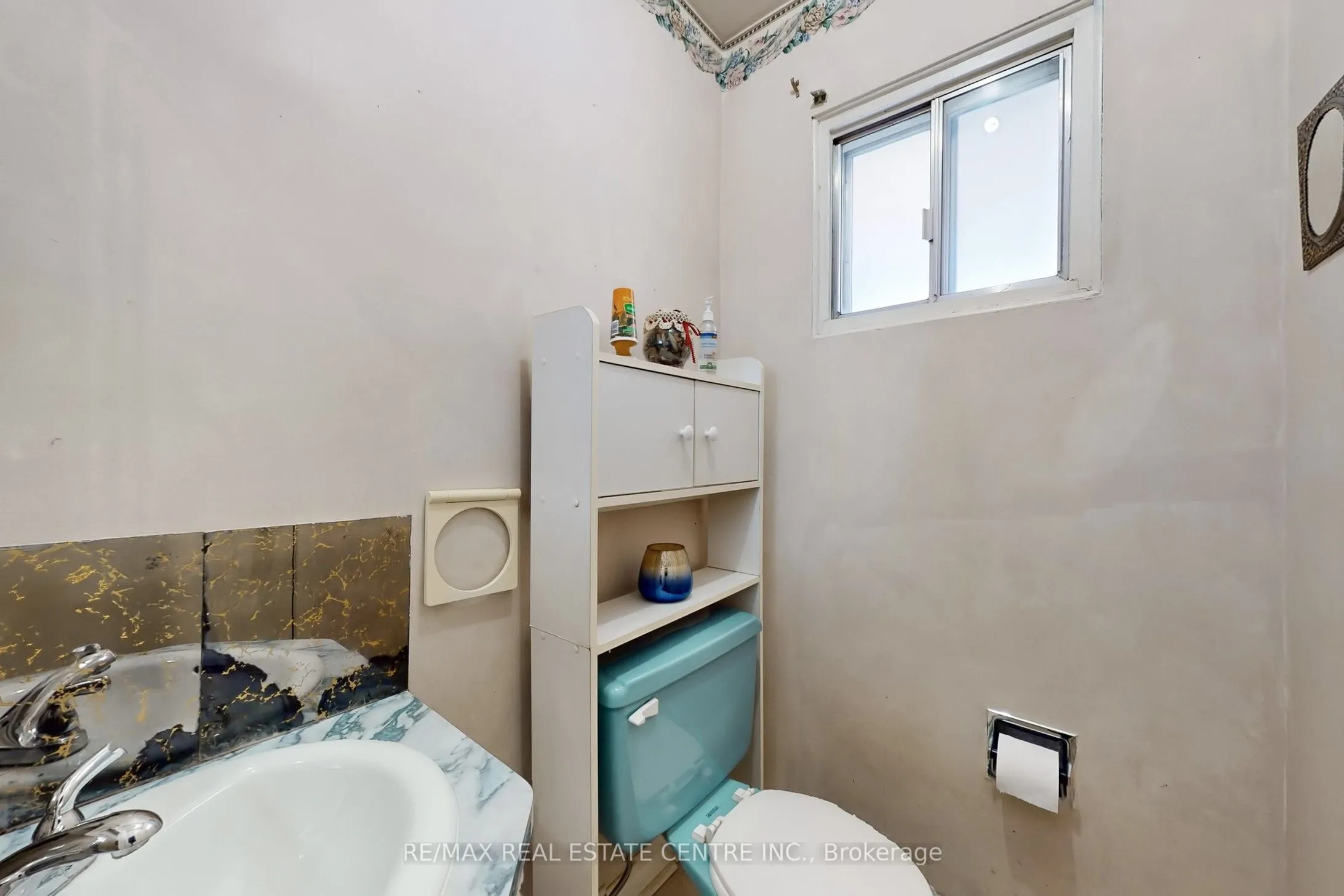 7406 Darcel Avenue, #34