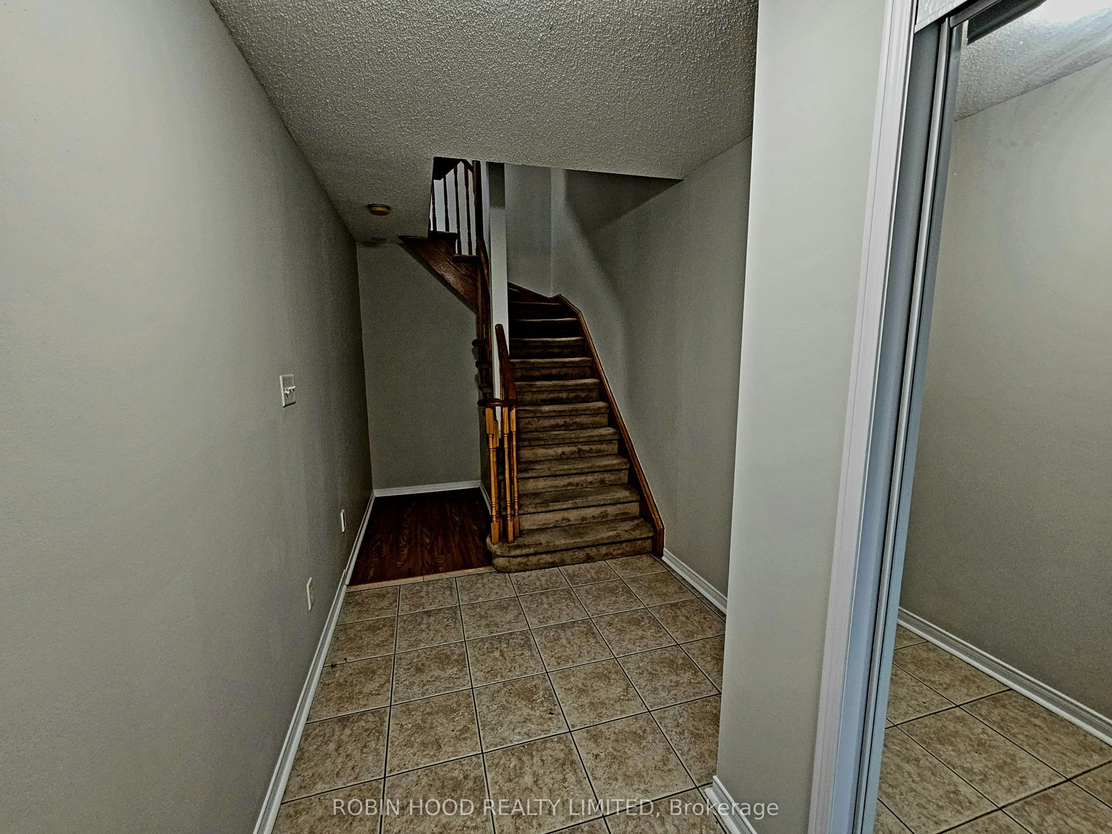 30 Axelrod Avenue