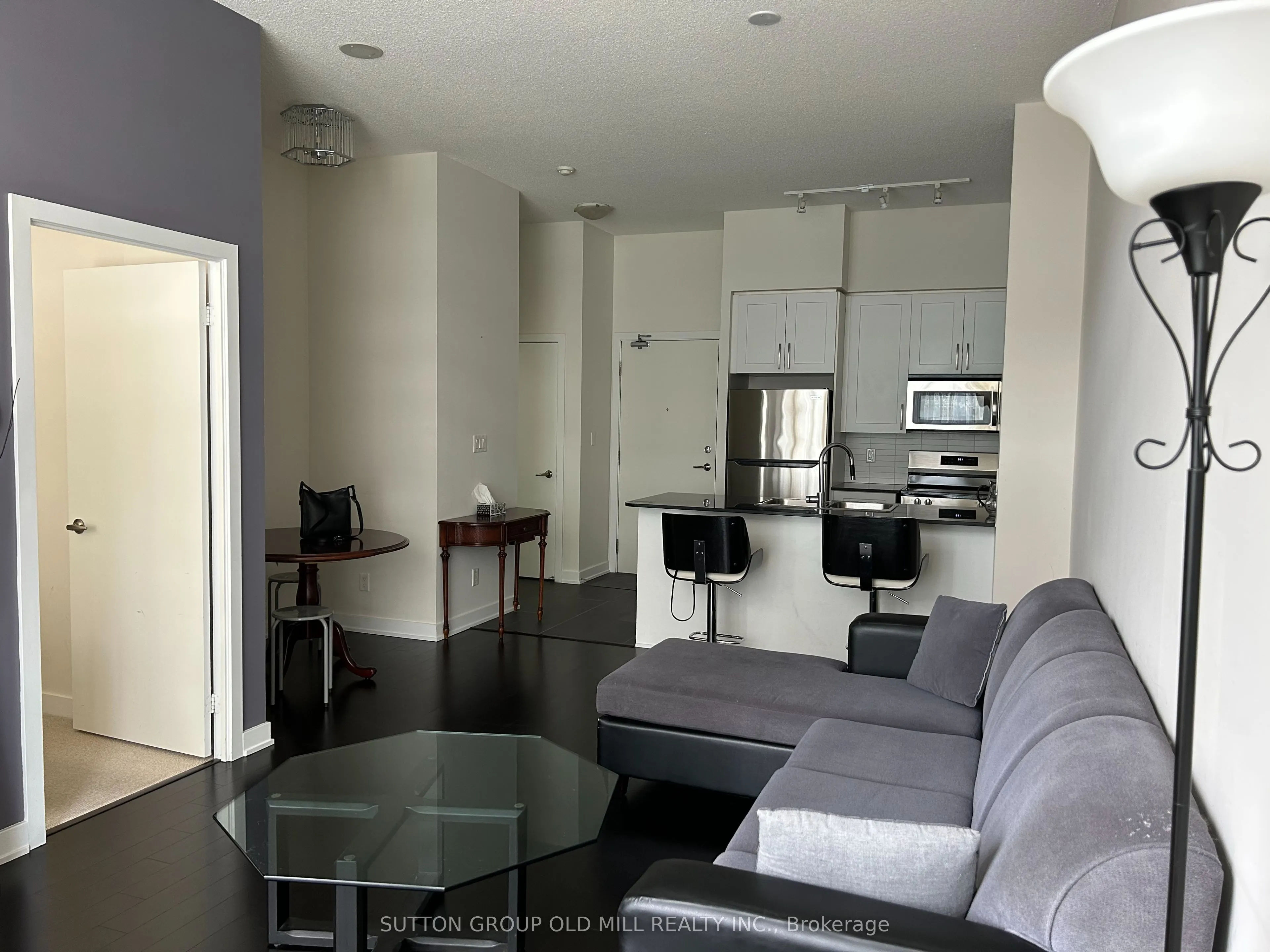 4070 Confederation Parkway, #304