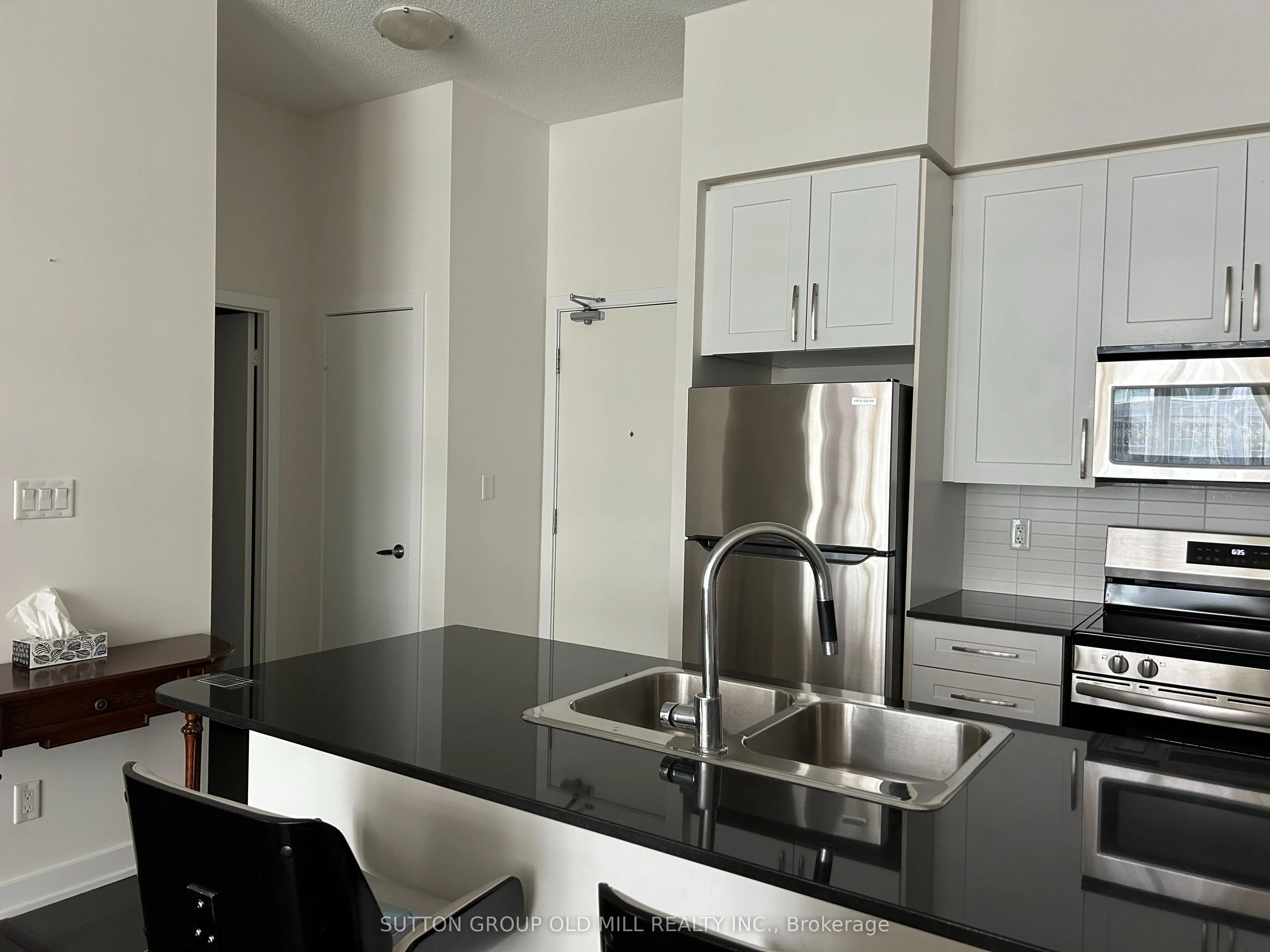 4070 Confederation Parkway, #304