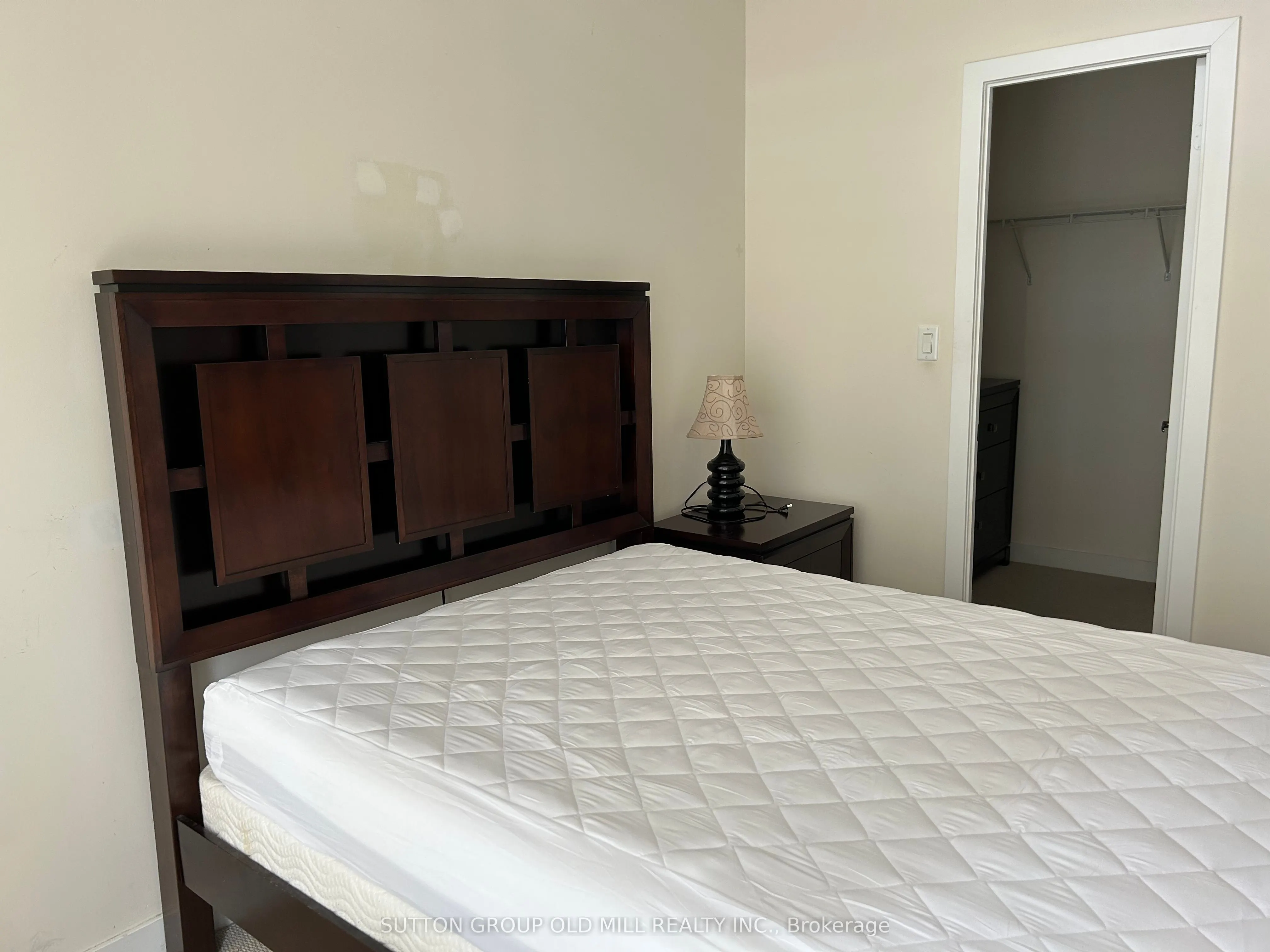 4070 Confederation Parkway, #304