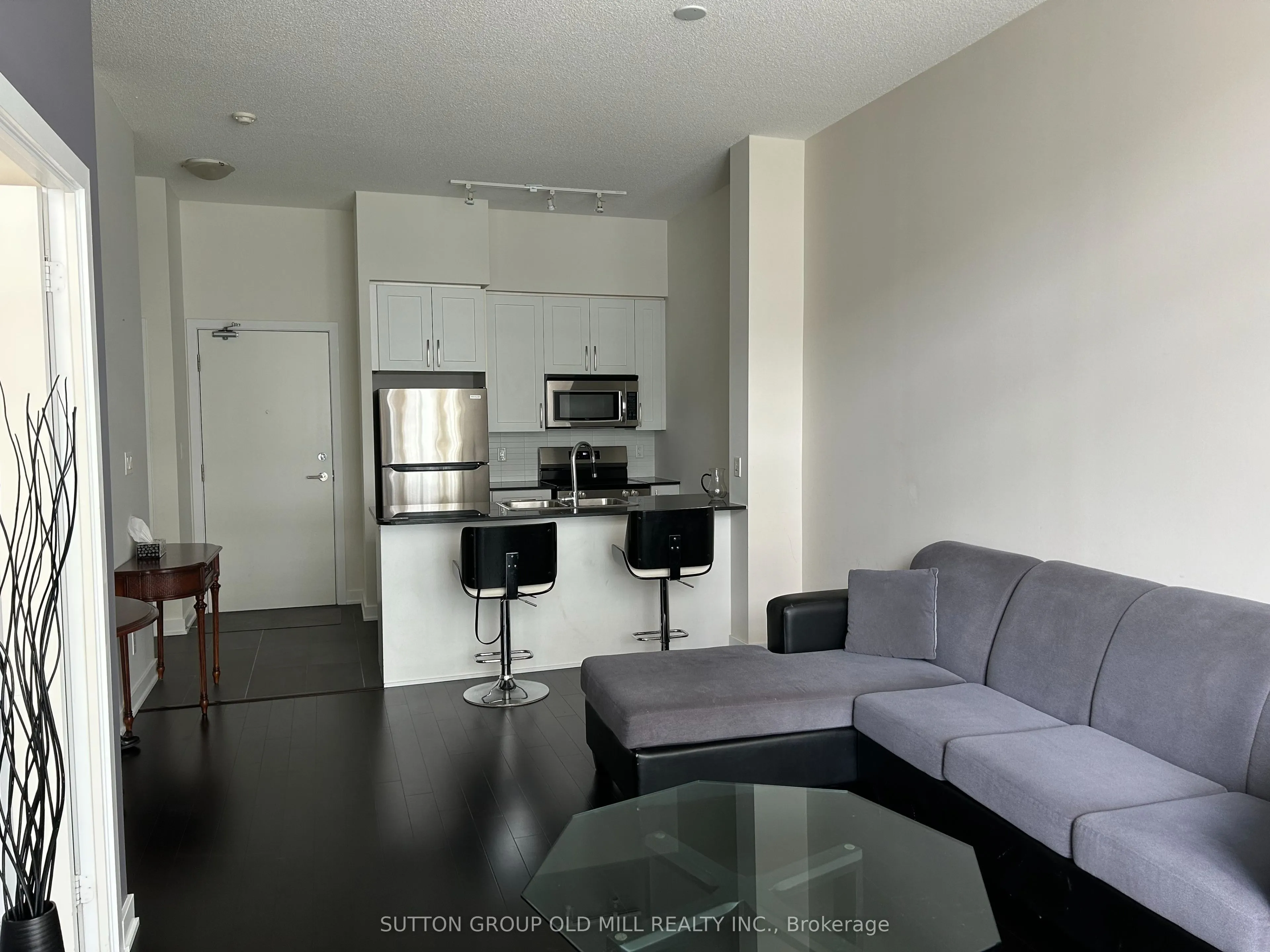 4070 Confederation Parkway, #304