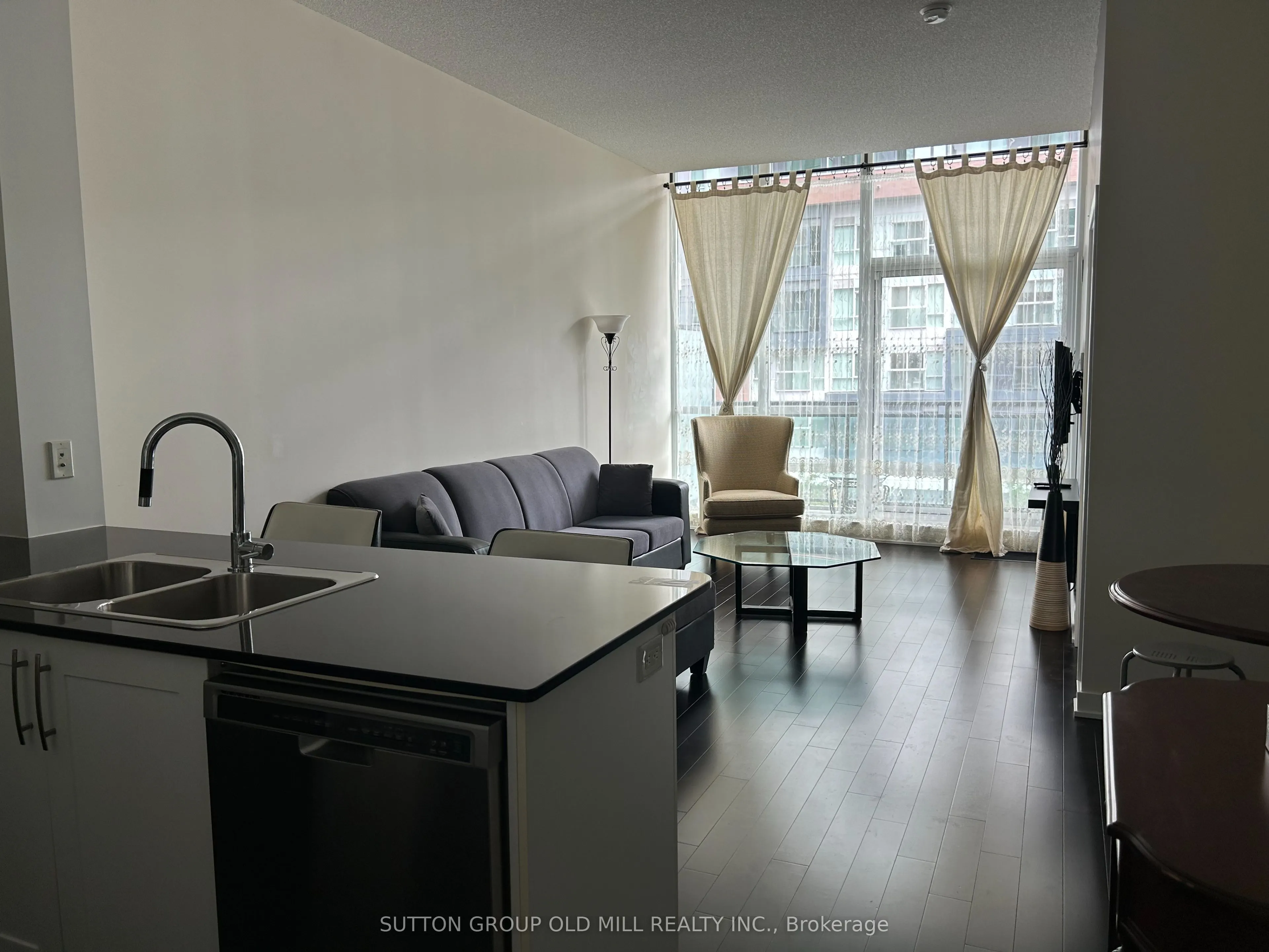 4070 Confederation Parkway, #304