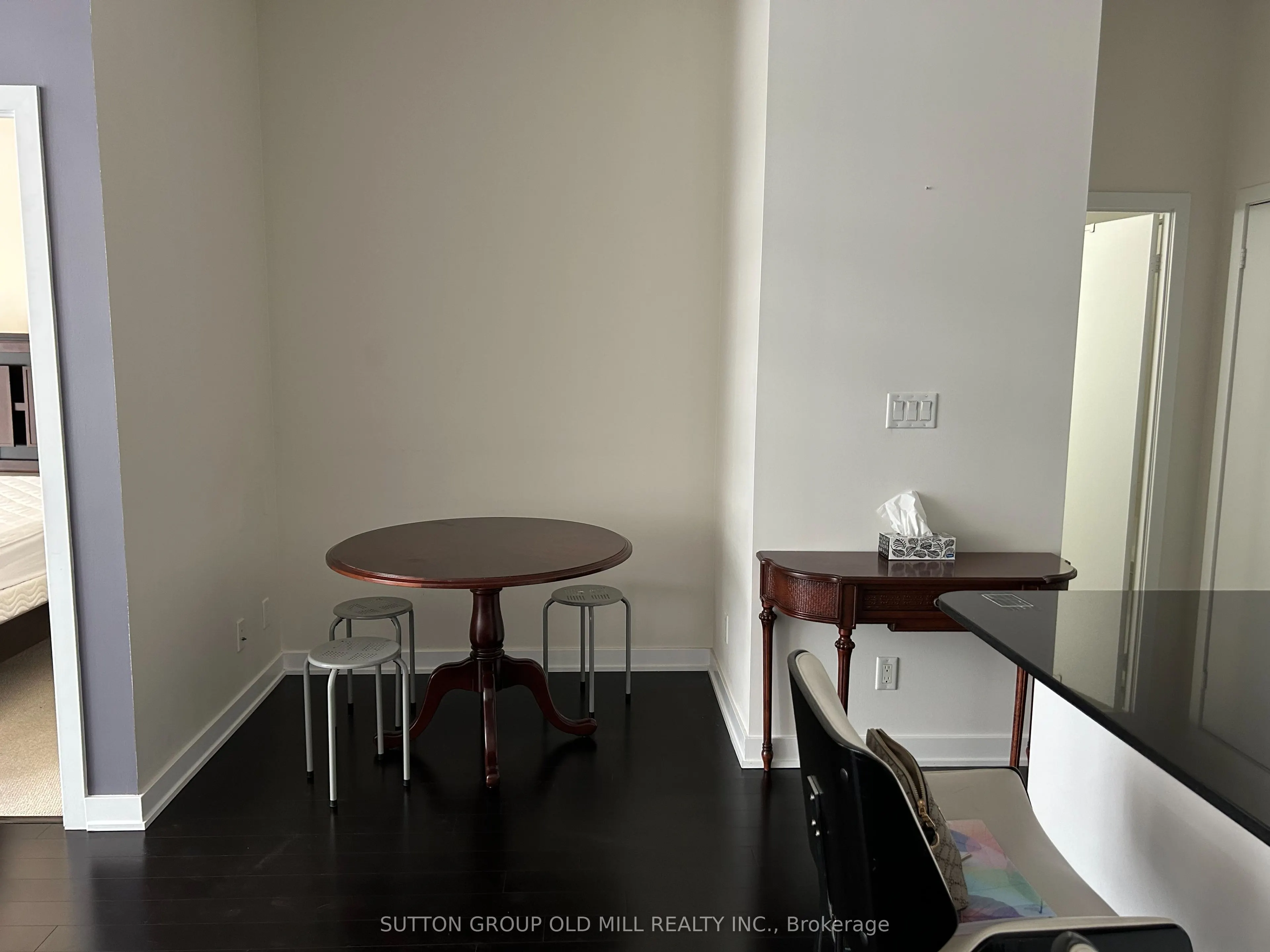 4070 Confederation Parkway, #304