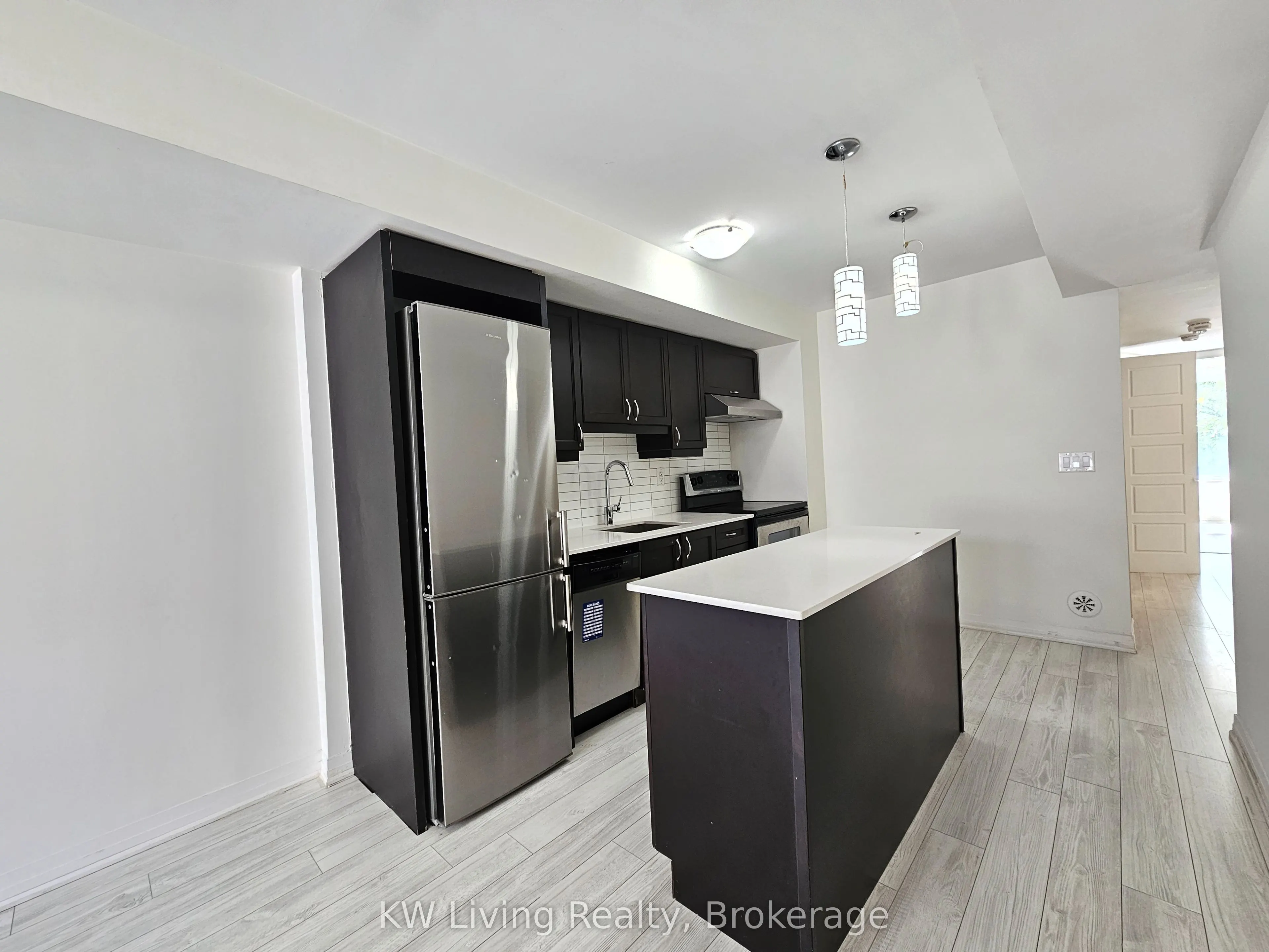 142 William Duncan Road, #14