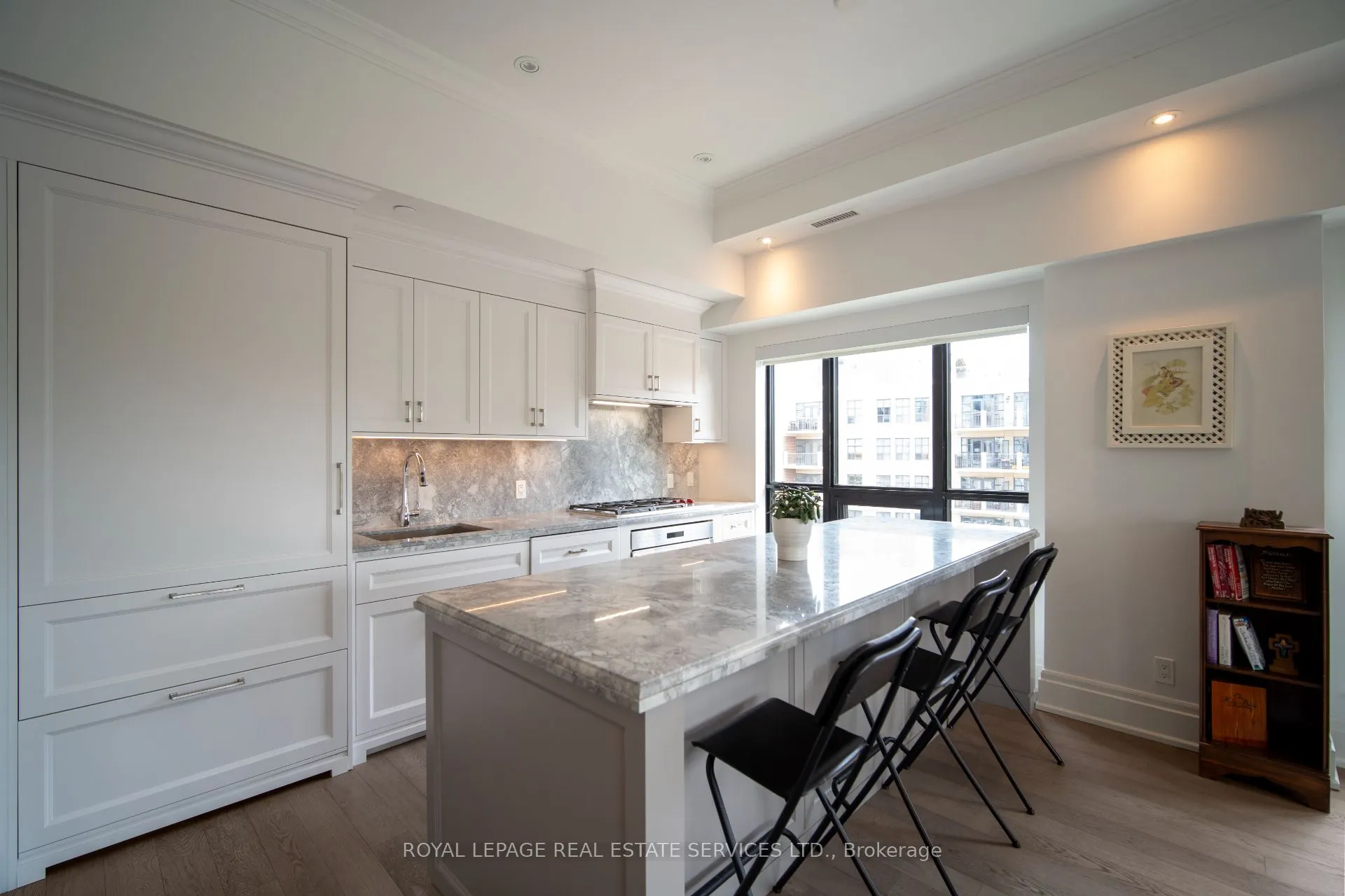 4 The Kingsway, #504