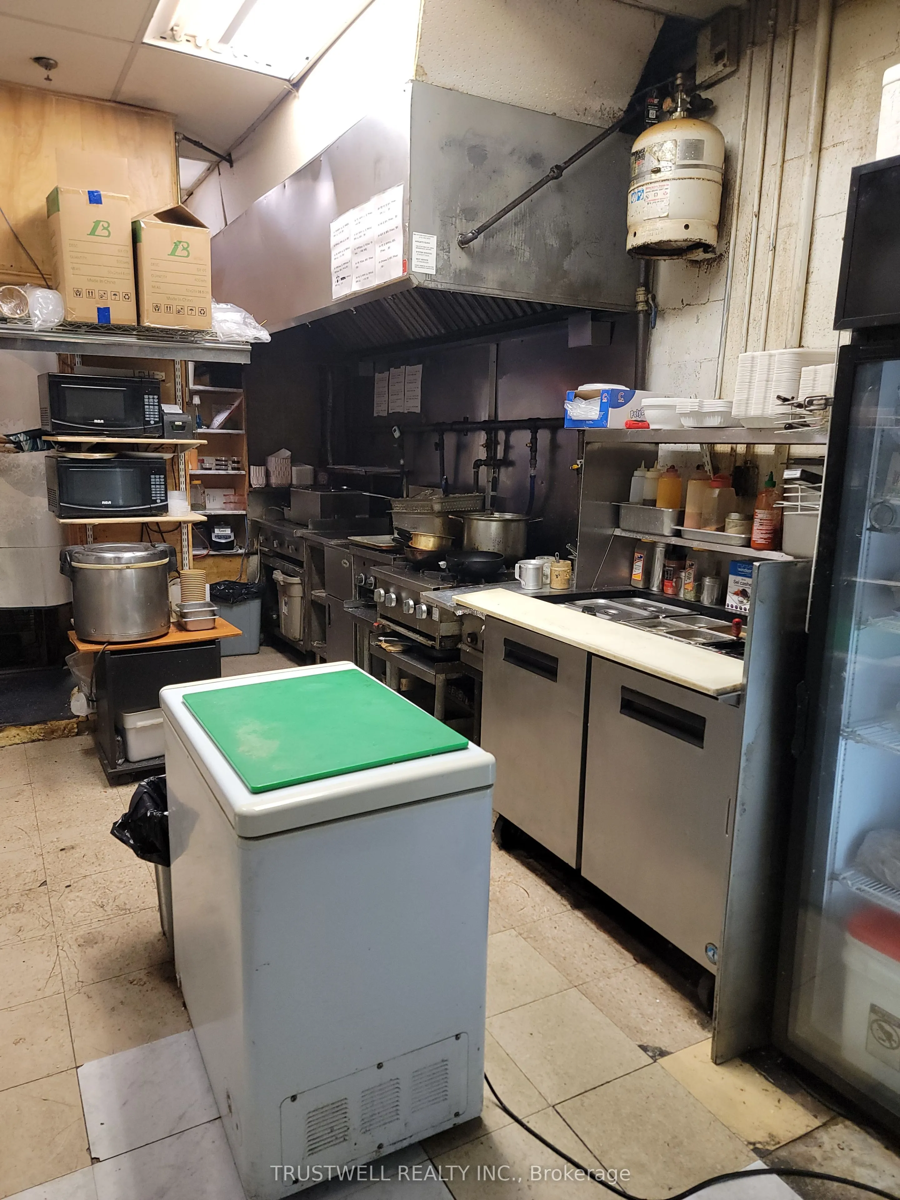 1550 South Gateway Road, #1A