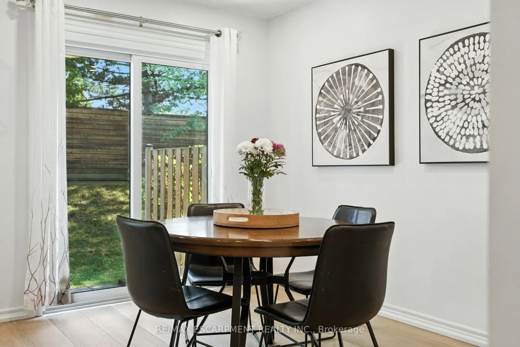 2252 Walkers Line, #4