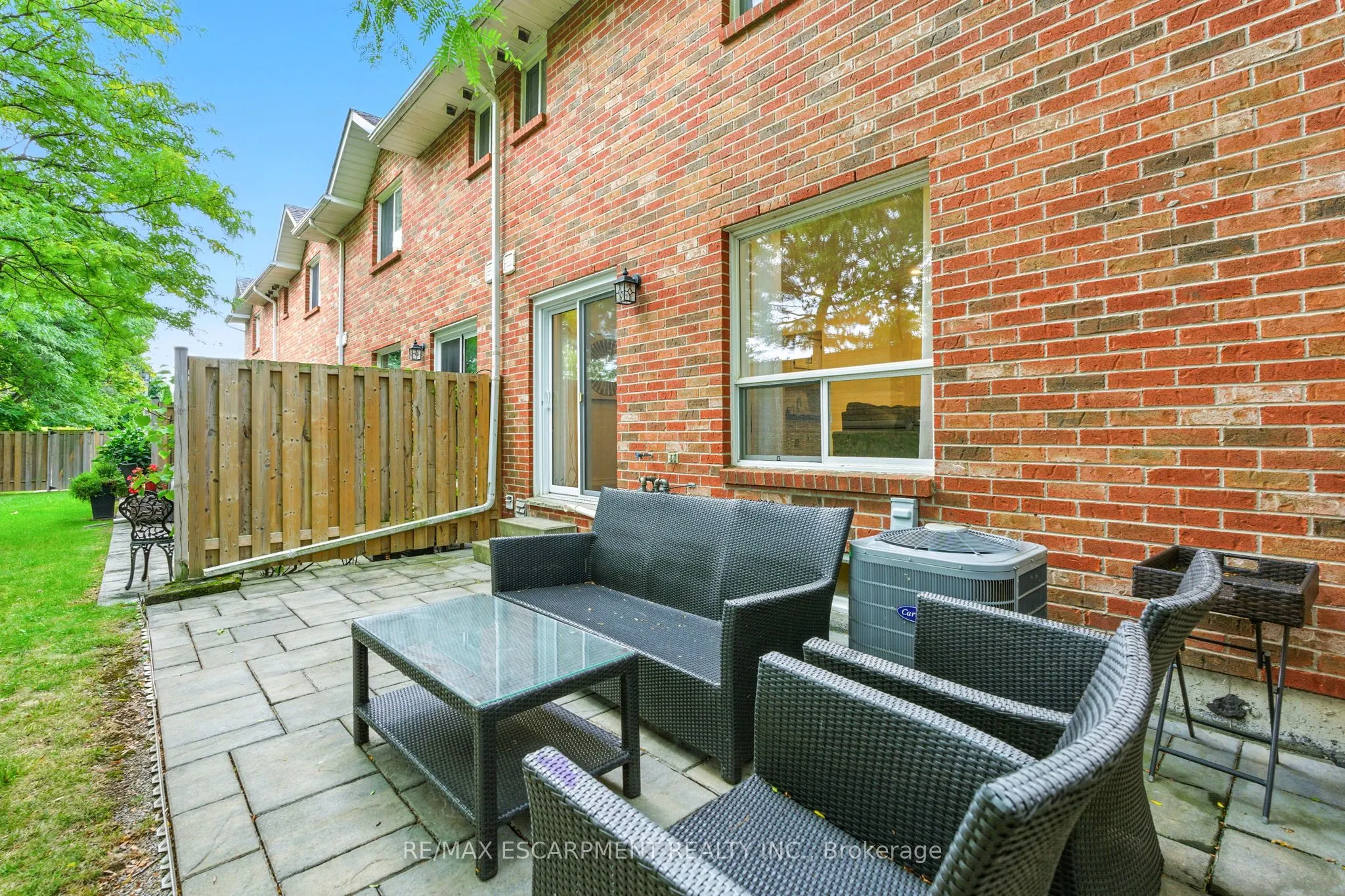 2252 Walkers Line, #4