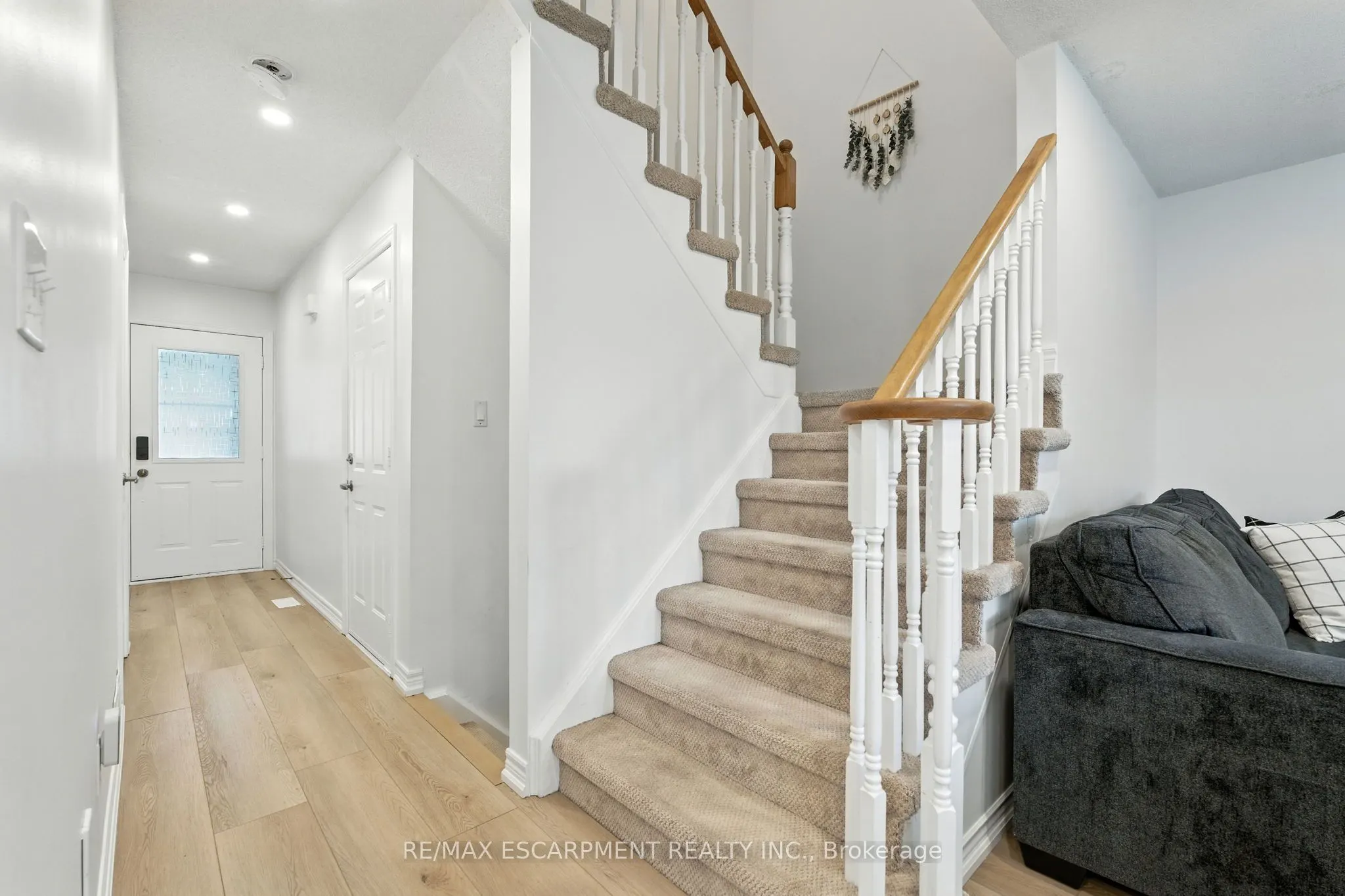 2252 Walkers Line, #4