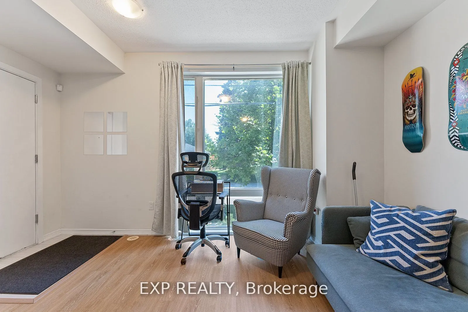 26 Fieldway Road, #27