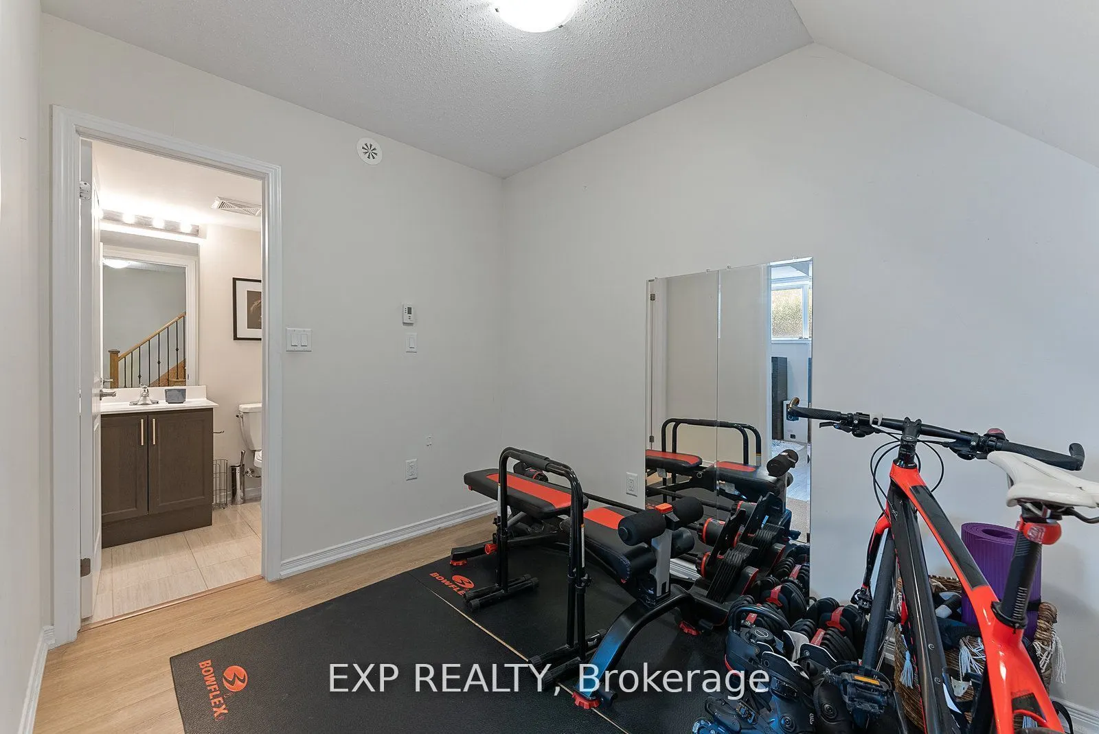 26 Fieldway Road, #27