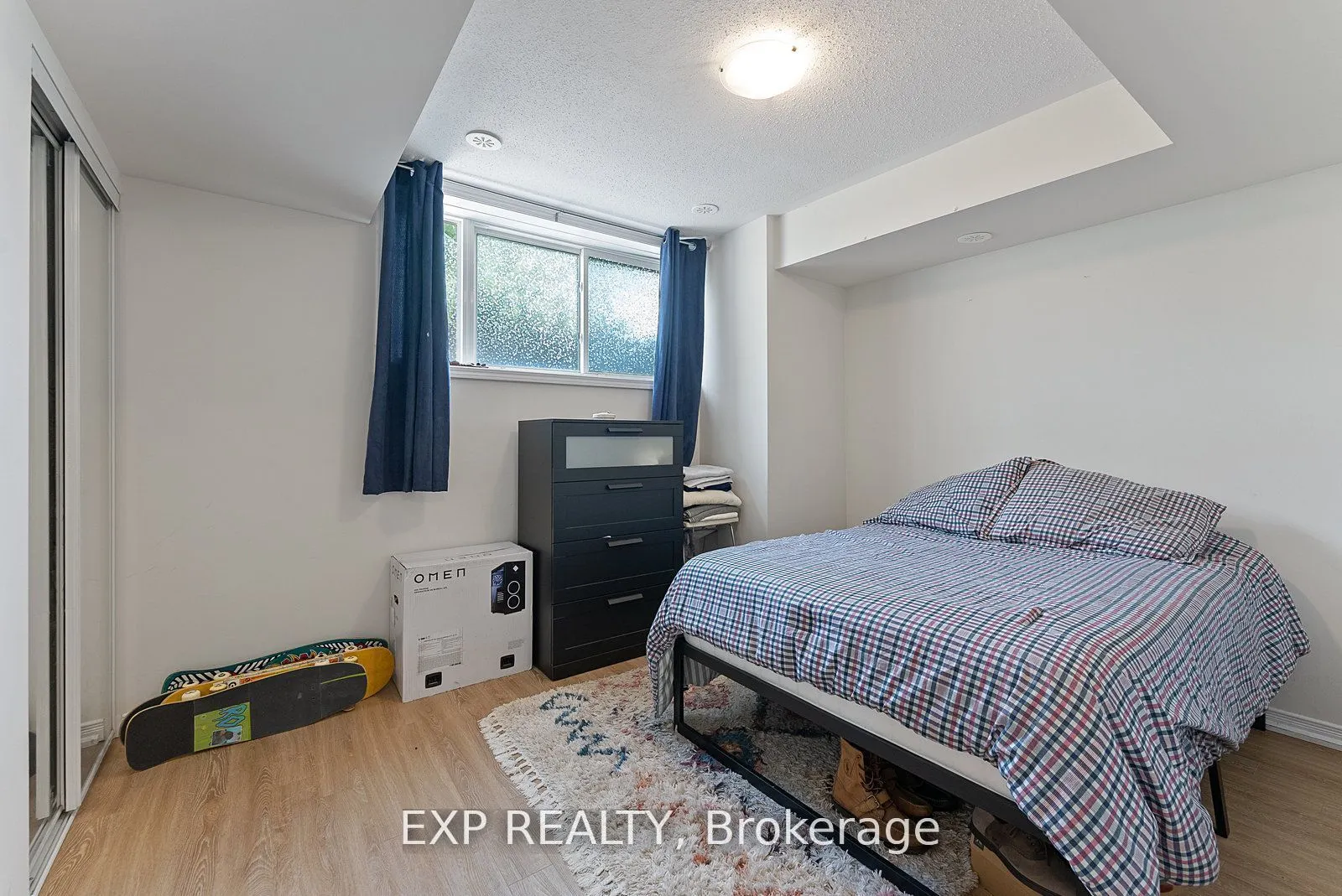 26 Fieldway Road, #27