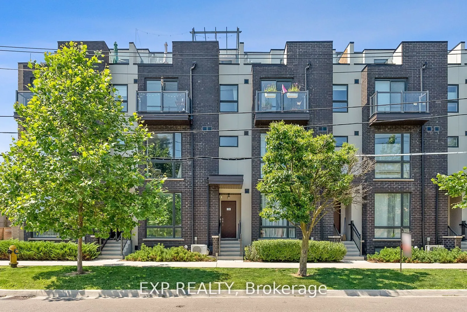 26 Fieldway Road, #27