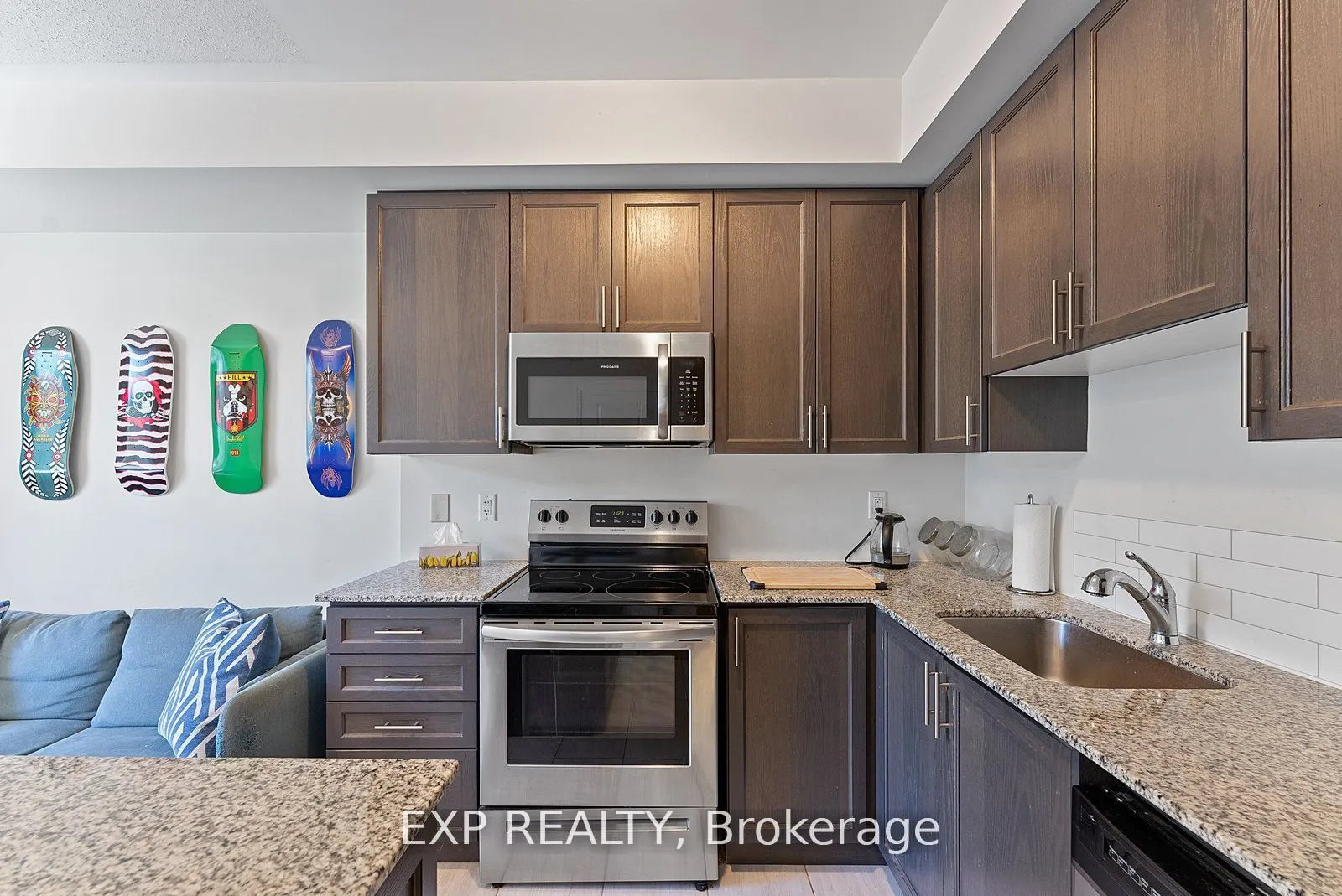 26 Fieldway Road, #27