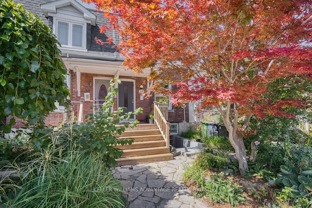 32 Bartlett Avenue