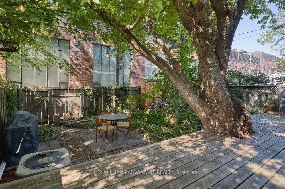 32 Bartlett Avenue