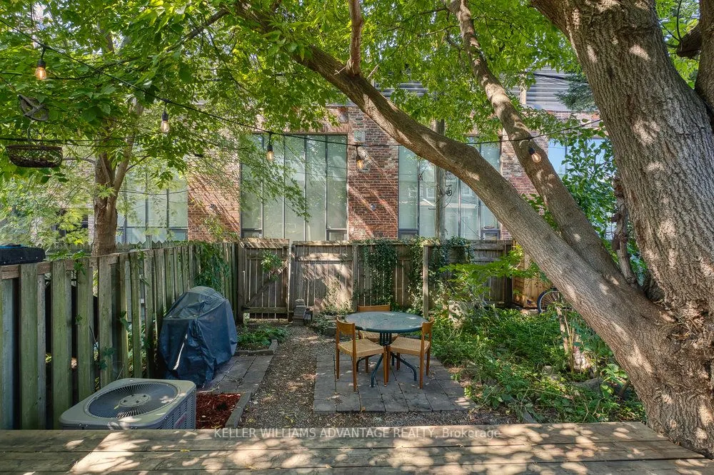 32 Bartlett Avenue