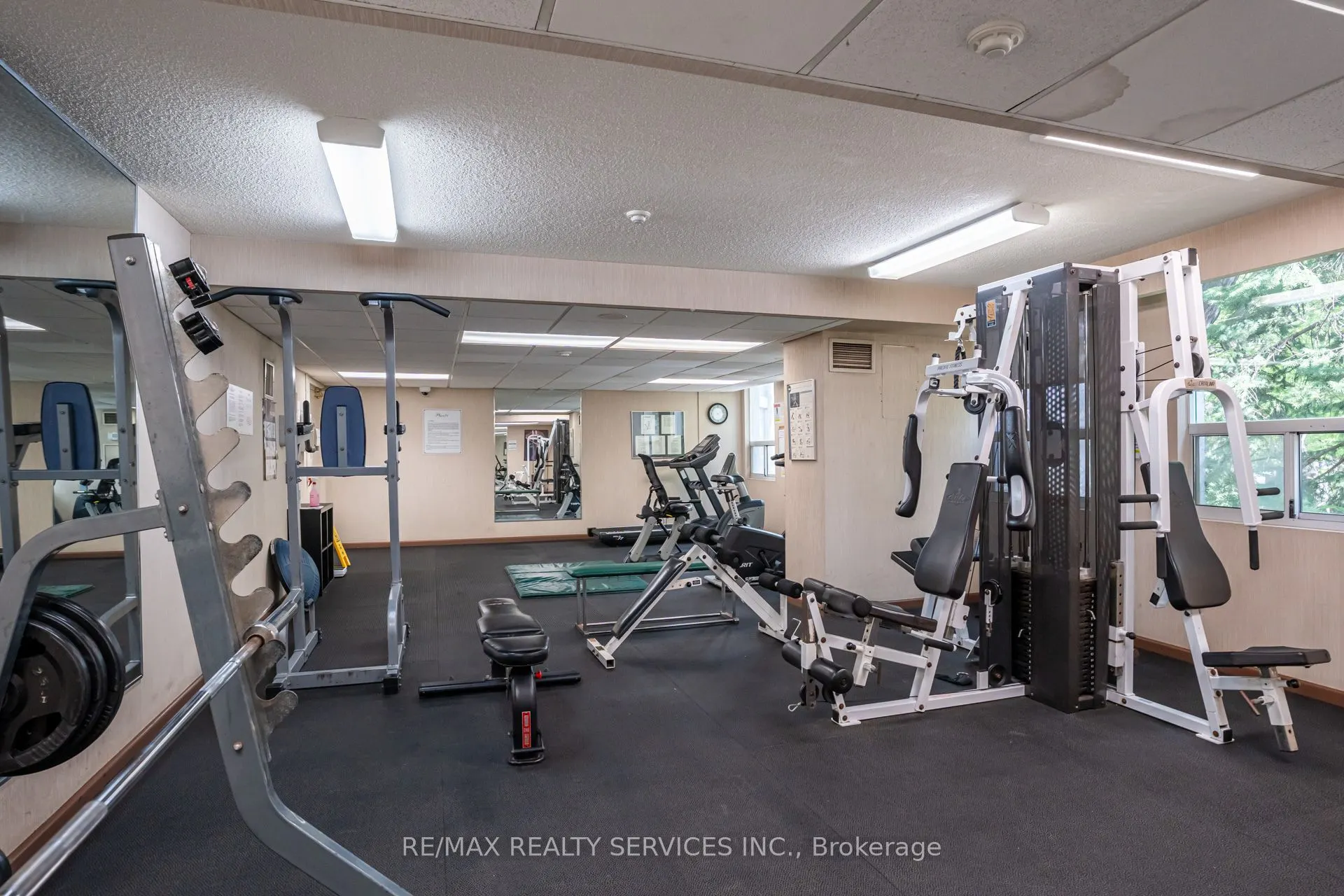 3650 Kaneff Crescent, #1508