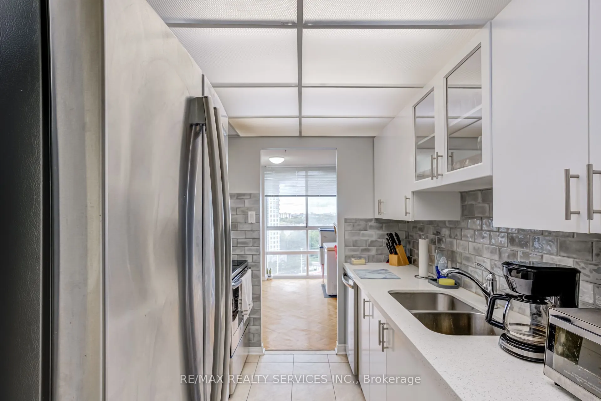 3650 Kaneff Crescent, #1508