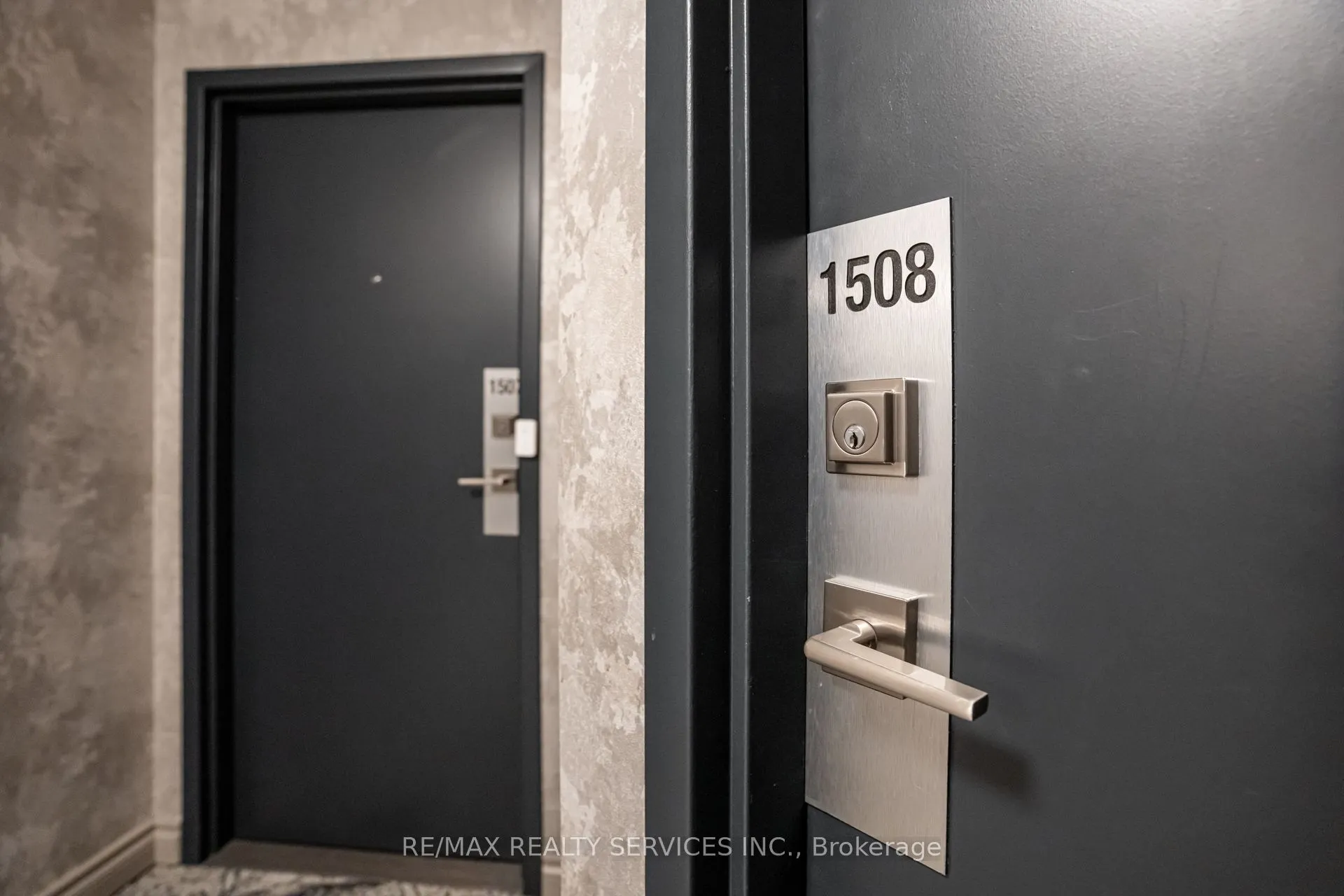 3650 Kaneff Crescent, #1508